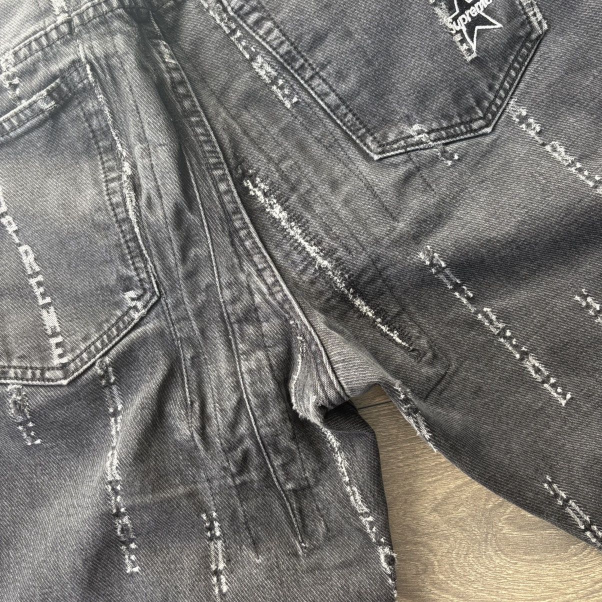 Supreme Supreme distressed all over logo jeans Size US 32 / EU 48 - 5 Thumbnail