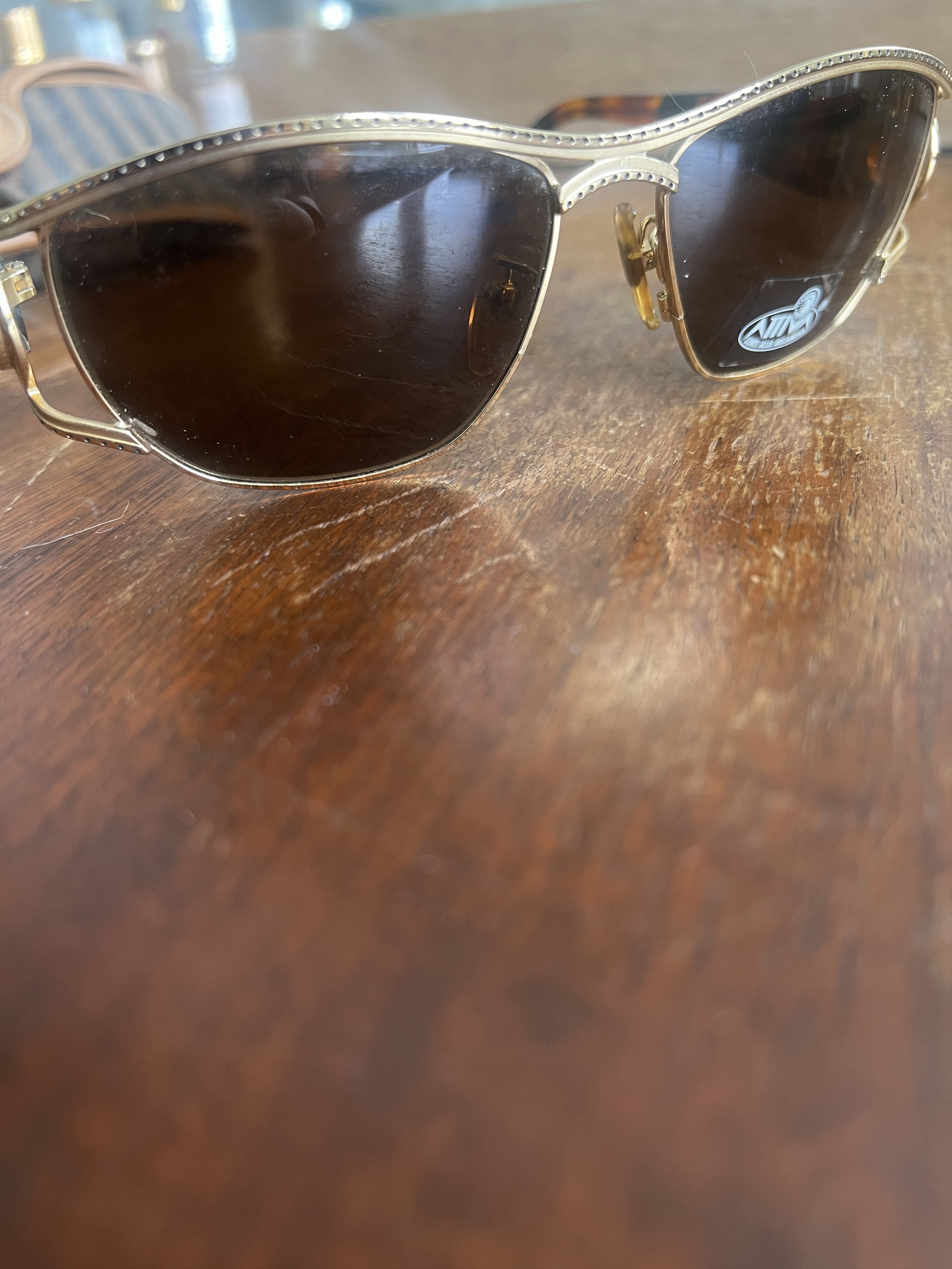 Fendi Fendi SL7025 Gold Large 1990 Sunglasses Size ONE SIZE - 1 Thumbnail