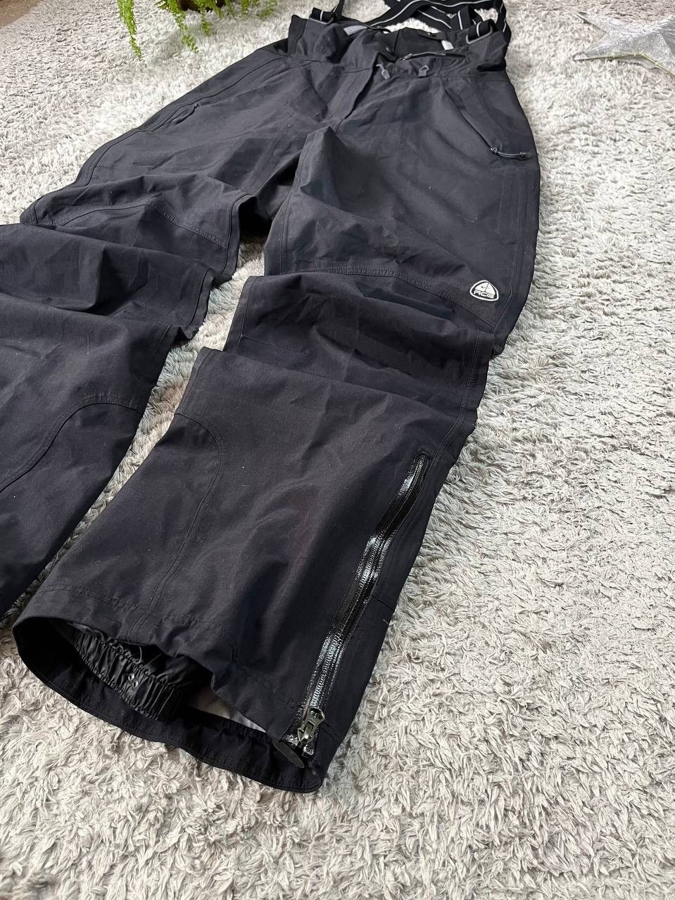 Nike ACG 00s Nike ACG Overall Gorpcore Outdoor Gore-Tex Swoosh Size US 32 / EU 48 - 2 Thumbnail