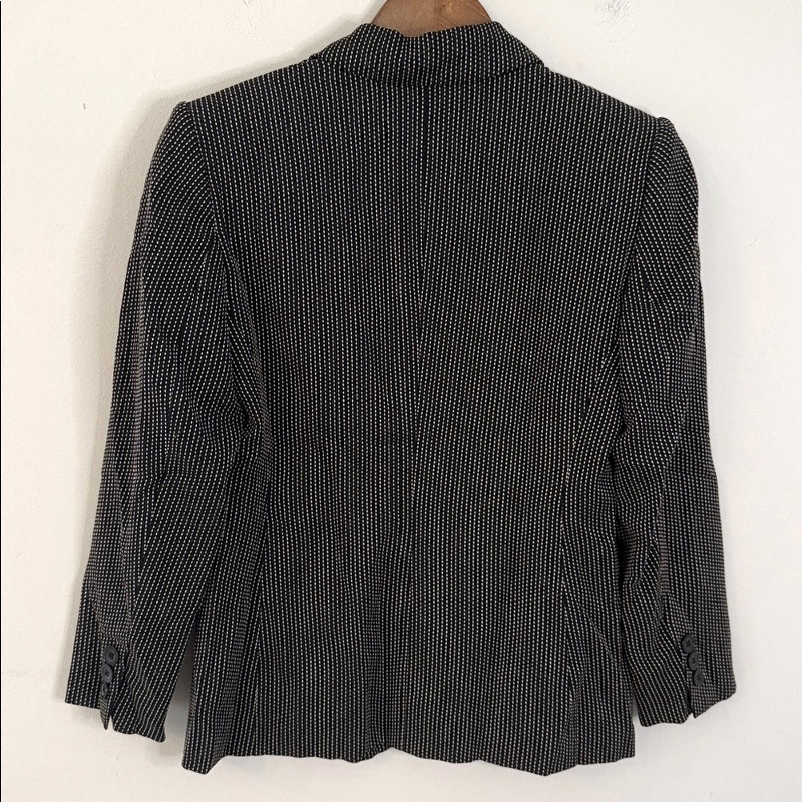 Other Classiques Entier Black Cream Wool Blend Blazer pockets SZ 2 Size XS / US 0-2 / IT 36-38 - 4 Thumbnail