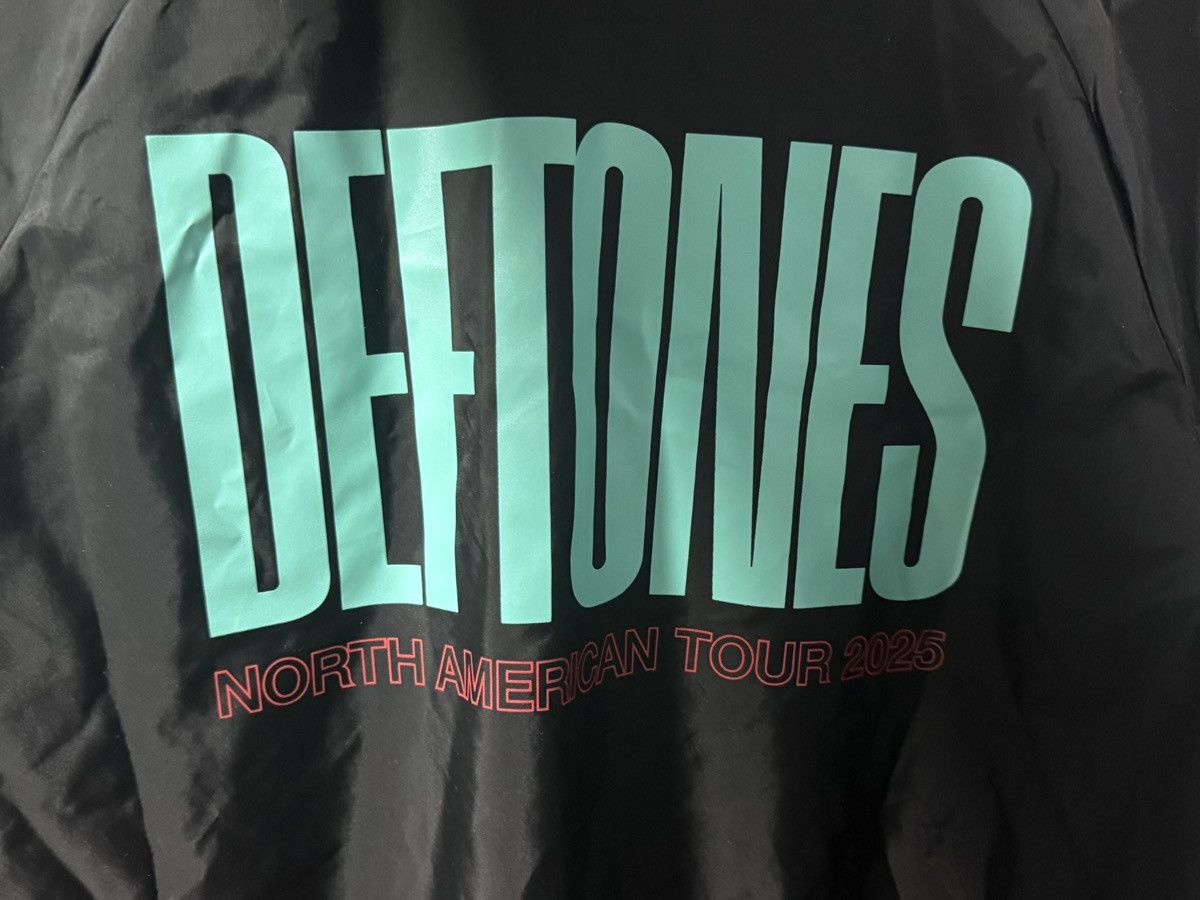 Other Deftones Tour 2025 VIP Windbreaker NWOT 2XL Size US XXL / EU 58 / 5 - 2 Thumbnail