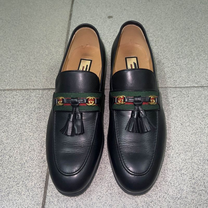 Gucci Gucci Interlocking Black Leather Loafers for Men - Size US 8 / EU 41 - 2 Thumbnail