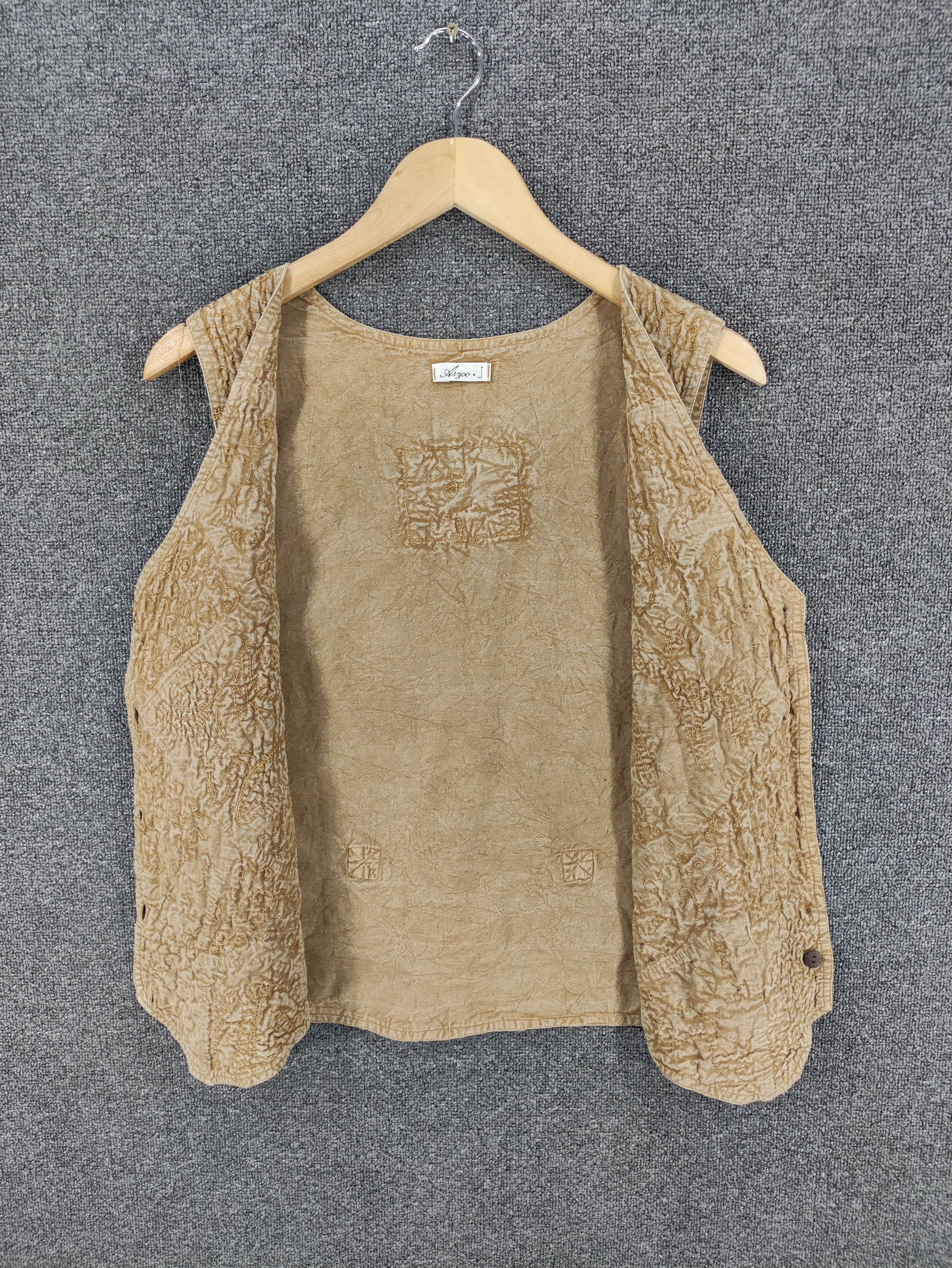 Japanese Brand Vintage 90s Vest Retro Design Elephant Patchwork Pattern Size US S / EU 44-46 / 1 - 5 Thumbnail