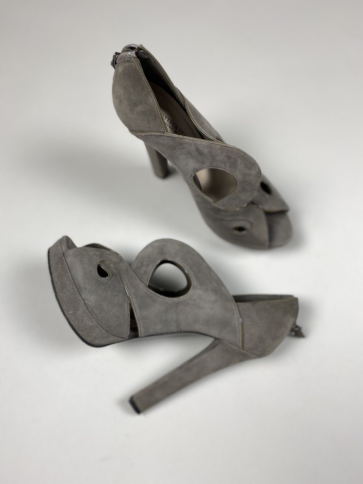 Bottega Veneta Bottega Veneta ladies suede heels shoes size 37 / US 7 Size US 7 / IT 37 - 5 Thumbnail