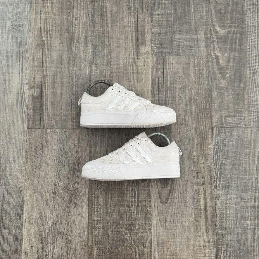 Adidas ADIDAS • La Marque Aux (7M) Size US 7 / EU 40 - 1 Thumbnail