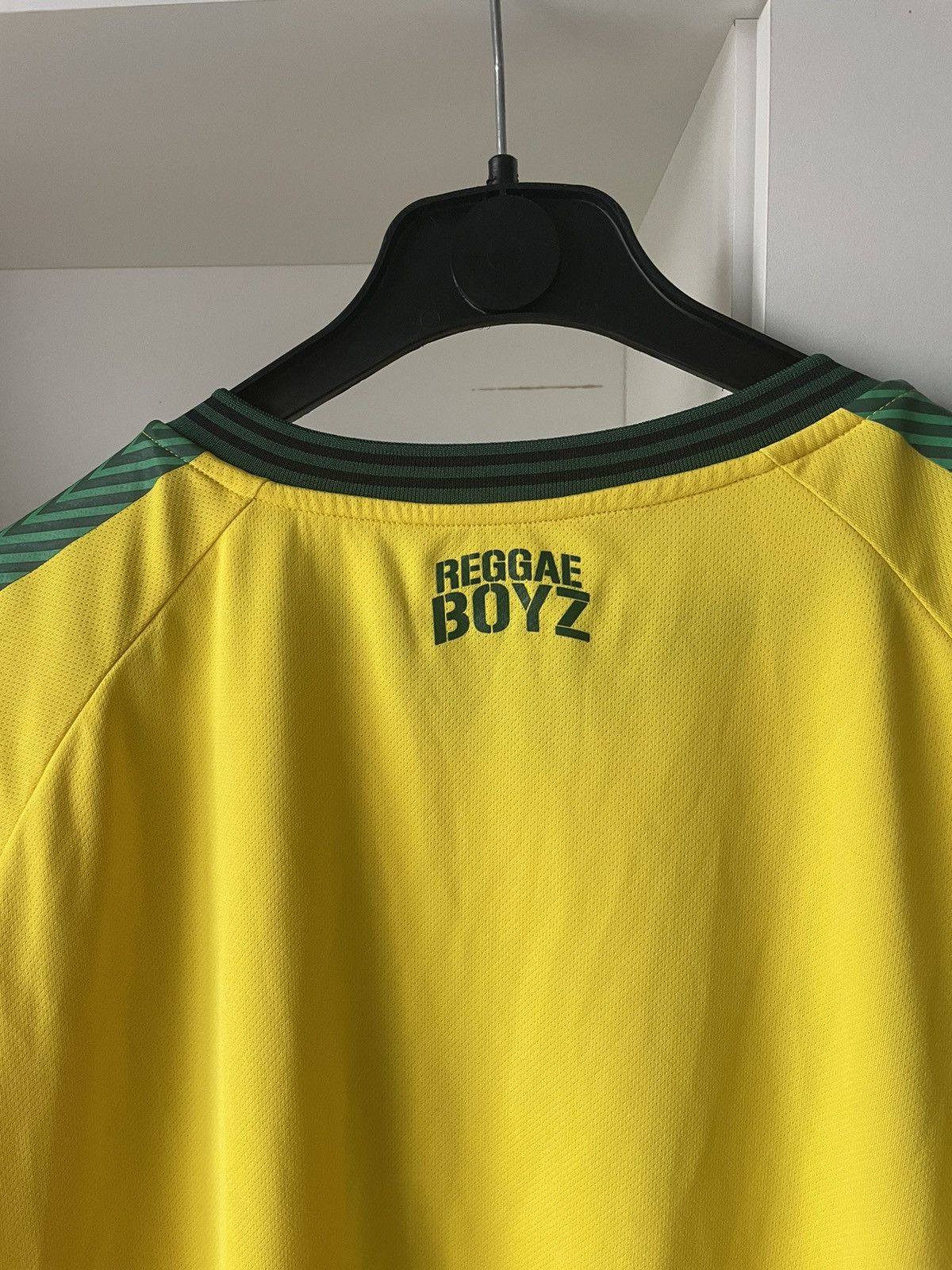 Umbro Umbro Jamaica 2021/2022 Reggae Boyz Soccer Jersey Bob Marley Size US XXL / EU 58 / 5 - 7 Thumbnail