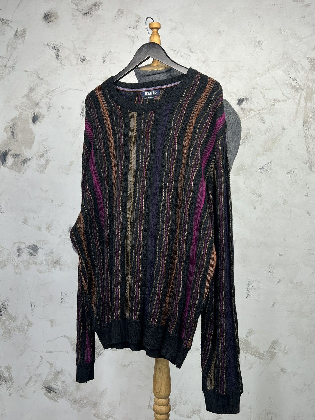 Vintage Vintage 90s Rialto Textured Knit Sweater Coogi Style XXL-3XL Size US XXL / EU 58 / 5 - 1 Thumbnail