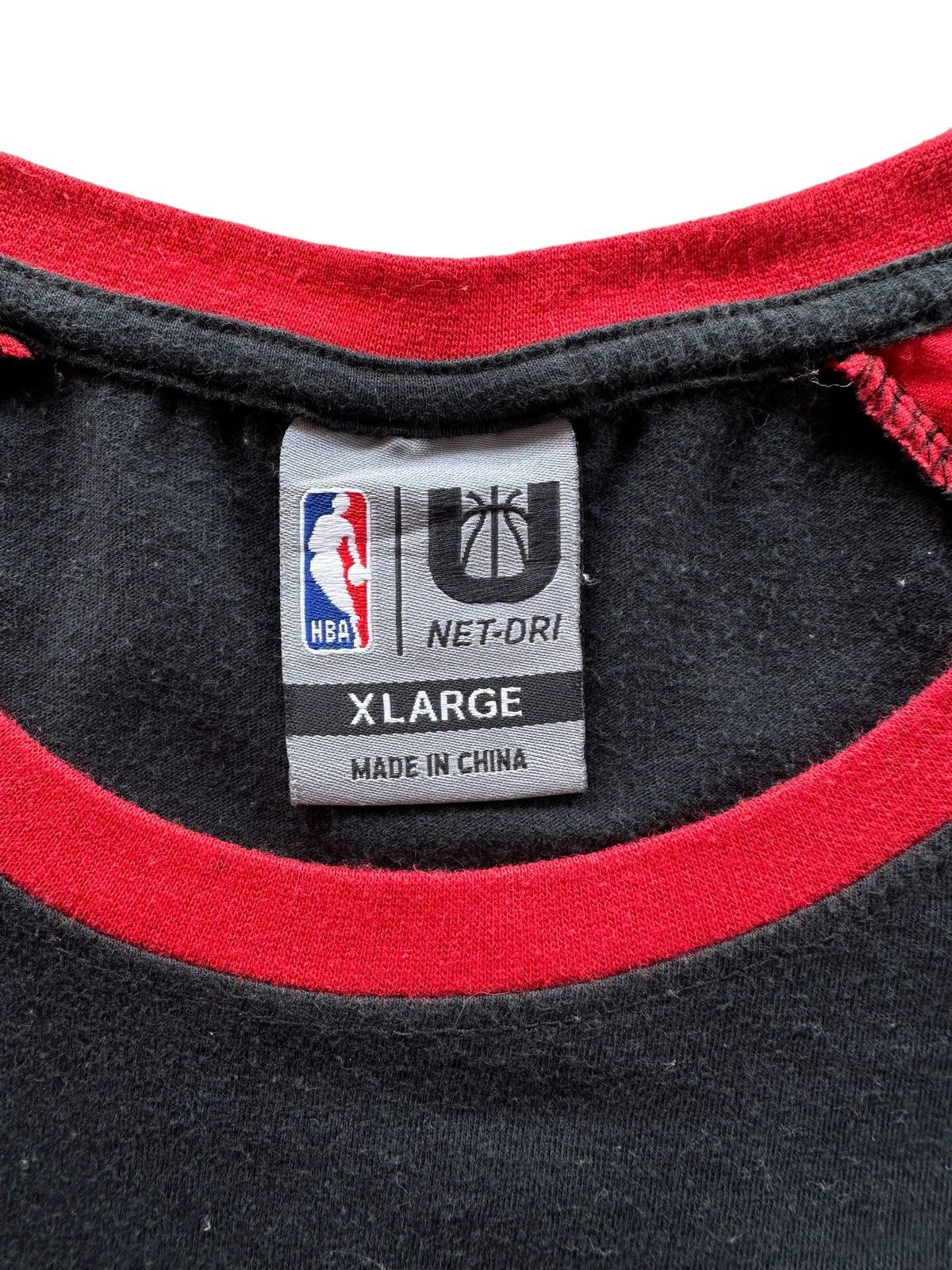 NBA NBA Chicago Bulls 3Quarter Sleeve T Shirt Size US L / EU 52-54 / 3 - 6 Thumbnail