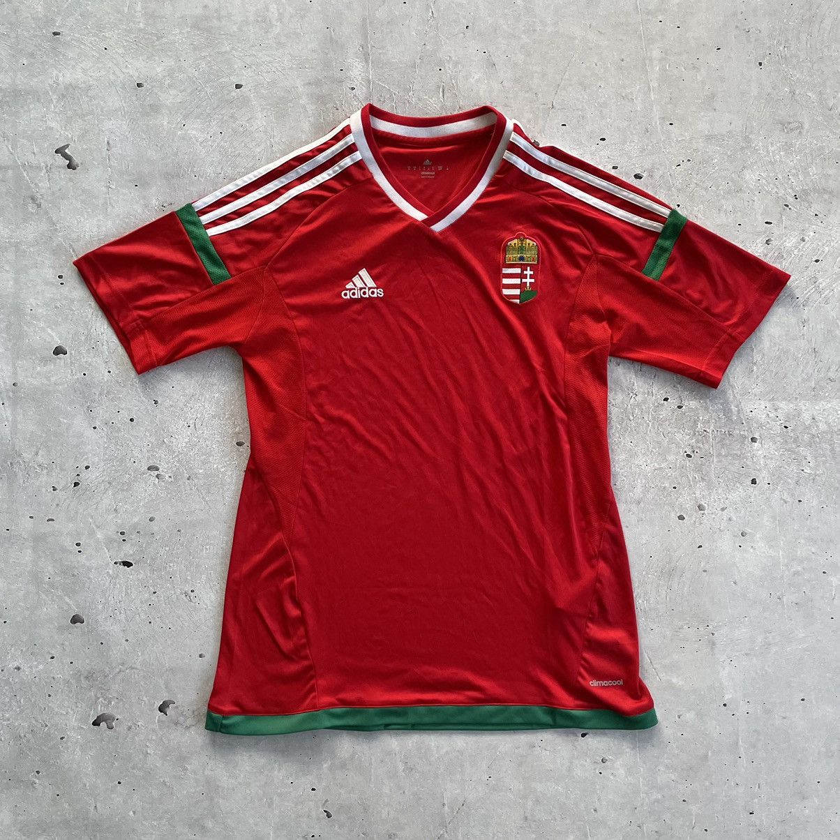 Vintage Vintage 2012-2014 Hungary home t-shirt soccer jersey Size US S / EU 44-46 / 1 - 1 Thumbnail