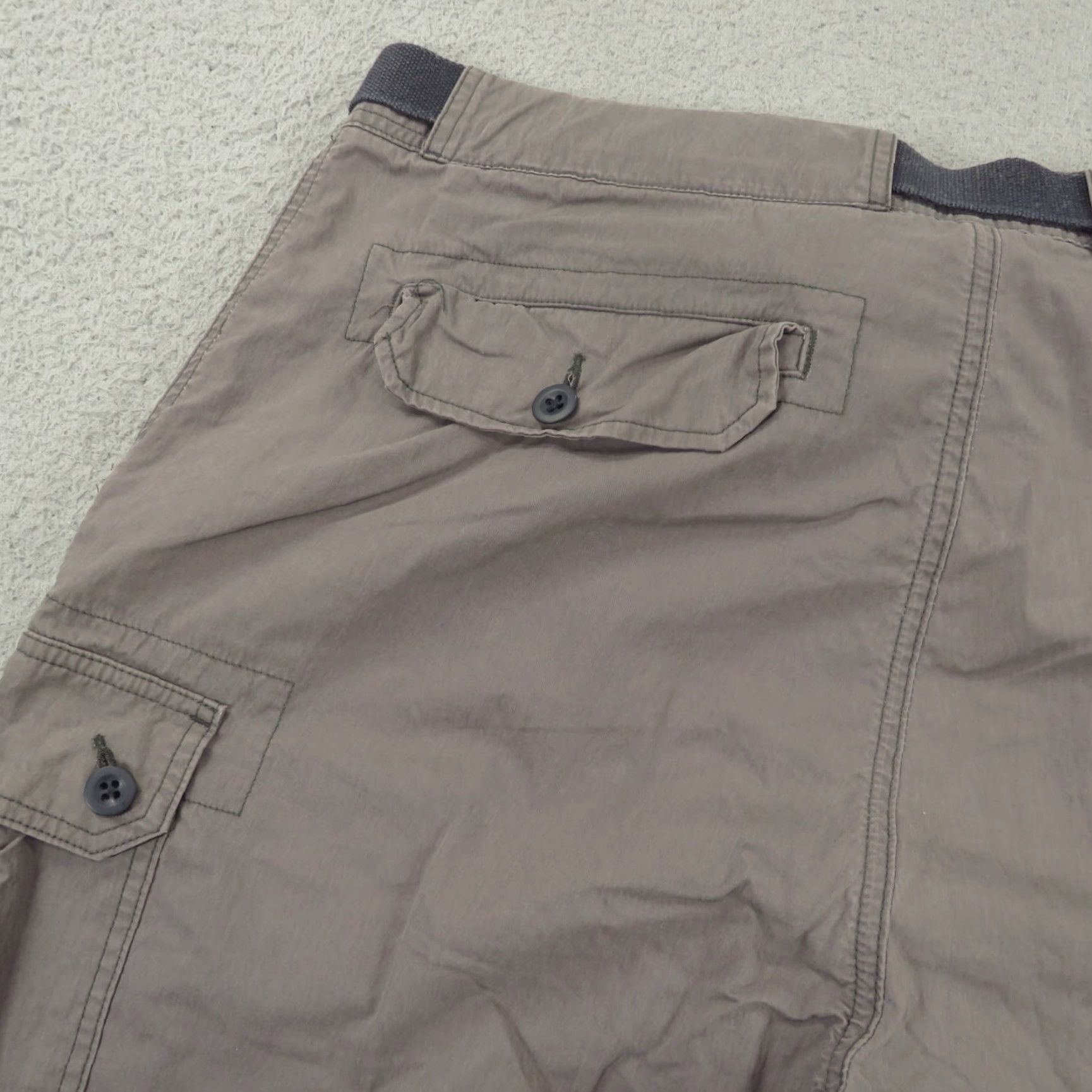 Abercrombie & Fitch VTG Abercrombie & Fitch Shorts Mens 38 Grey Brown Y2K Baggy Skater Preppy Belted Cargo Pocket Size US 38 / EU 54 - 3 Thumbnail