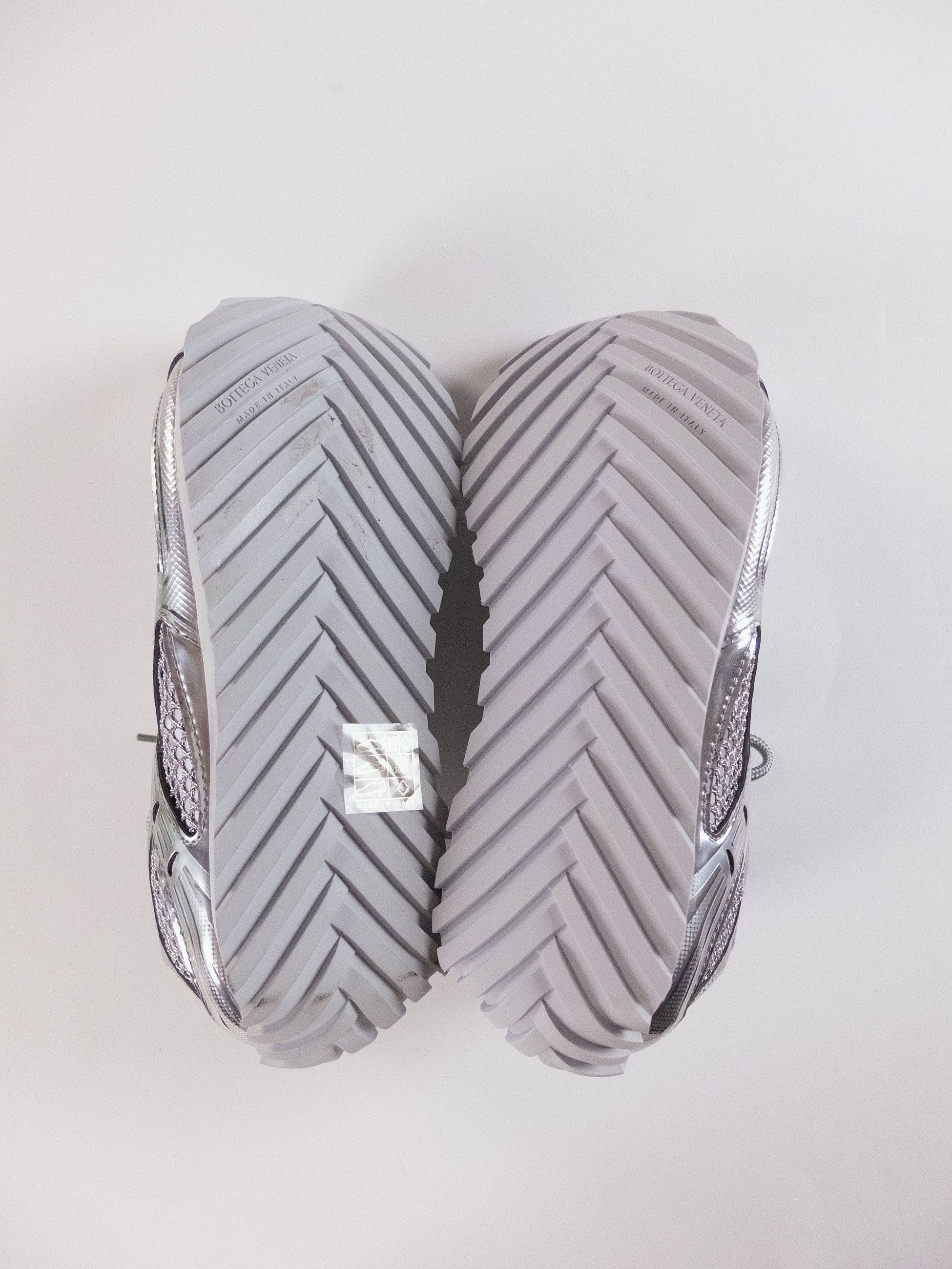 Bottega Veneta BOTTEGA VENETA Orbit silver running sneakers 7 / 37 Size US 7 / IT 37 - 10 Thumbnail