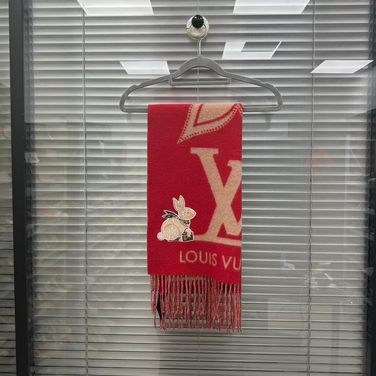 Louis Vuitton LV Rabbit Year Limited Red Scarf 190x45 99 New Size ONE SIZE - 1 Thumbnail