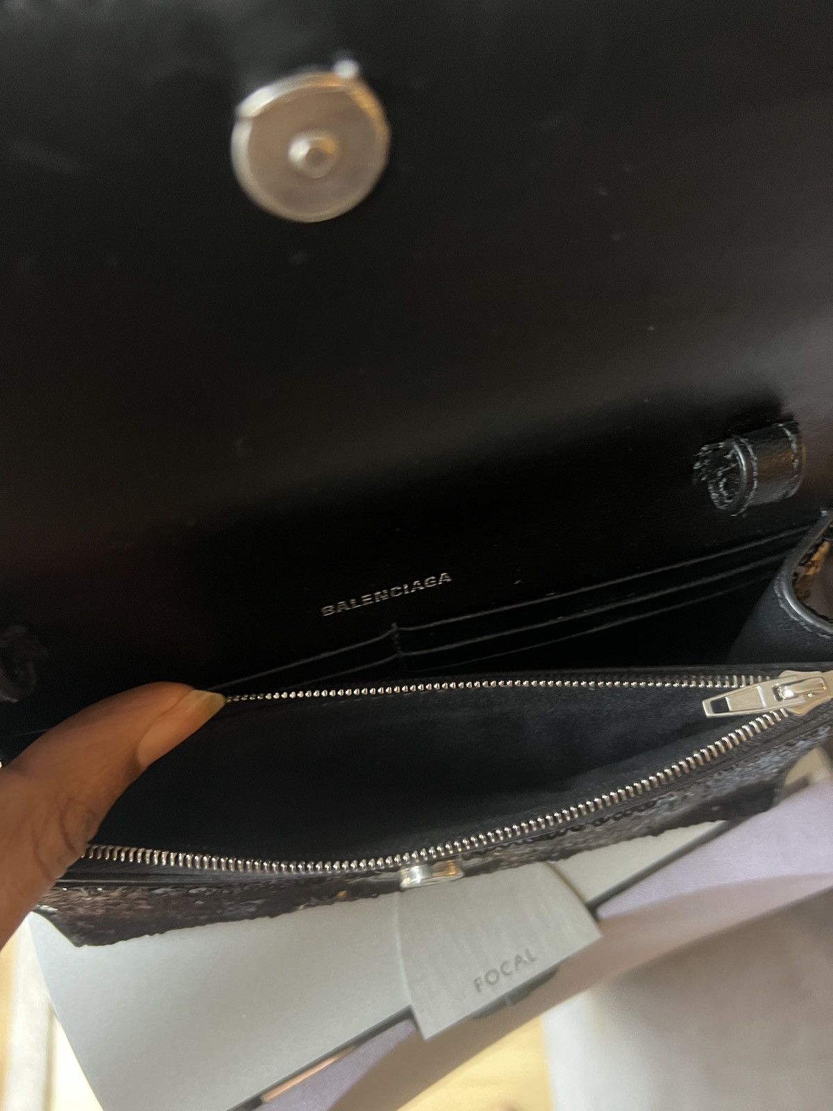 Balenciaga Balenciaga Hourglass Sequin Wallet on Chain Black Size ONE SIZE - 9 Thumbnail