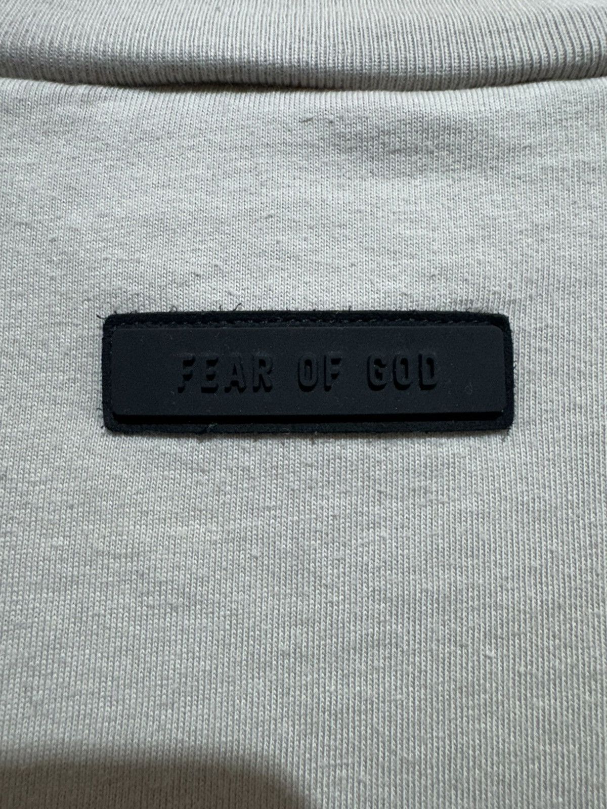 FOG FOG Fear Of God Essentials T-SHirt Size L Size US L / EU 52-54 / 3 - 15 Thumbnail