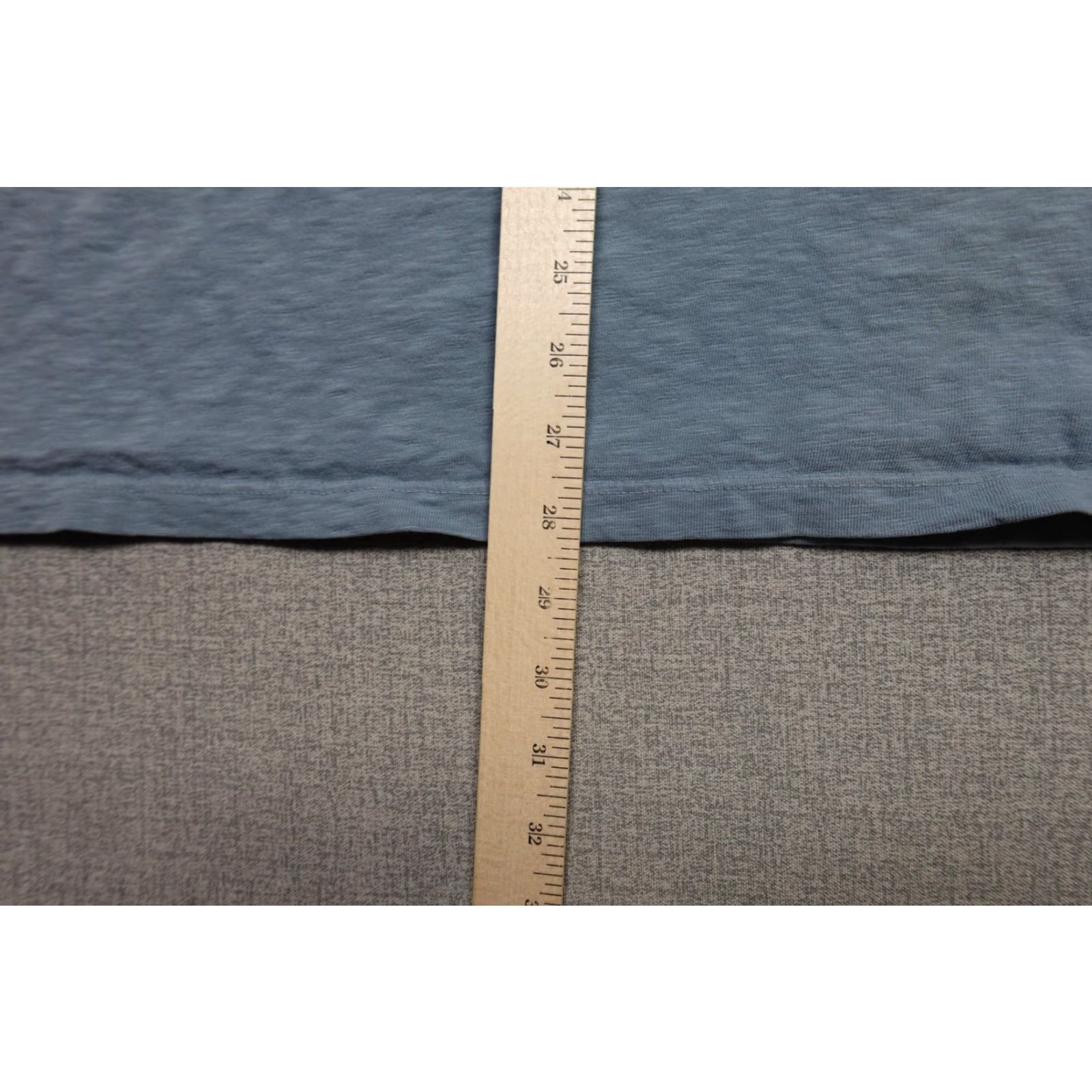 Vintage VINTAGE? No. (But not included) → American Giant Shirt Mens Large Blue V-Neck Short Sleeve Blank Comfort Soft Size US L / EU 52-54 / 3 - 6 Thumbnail