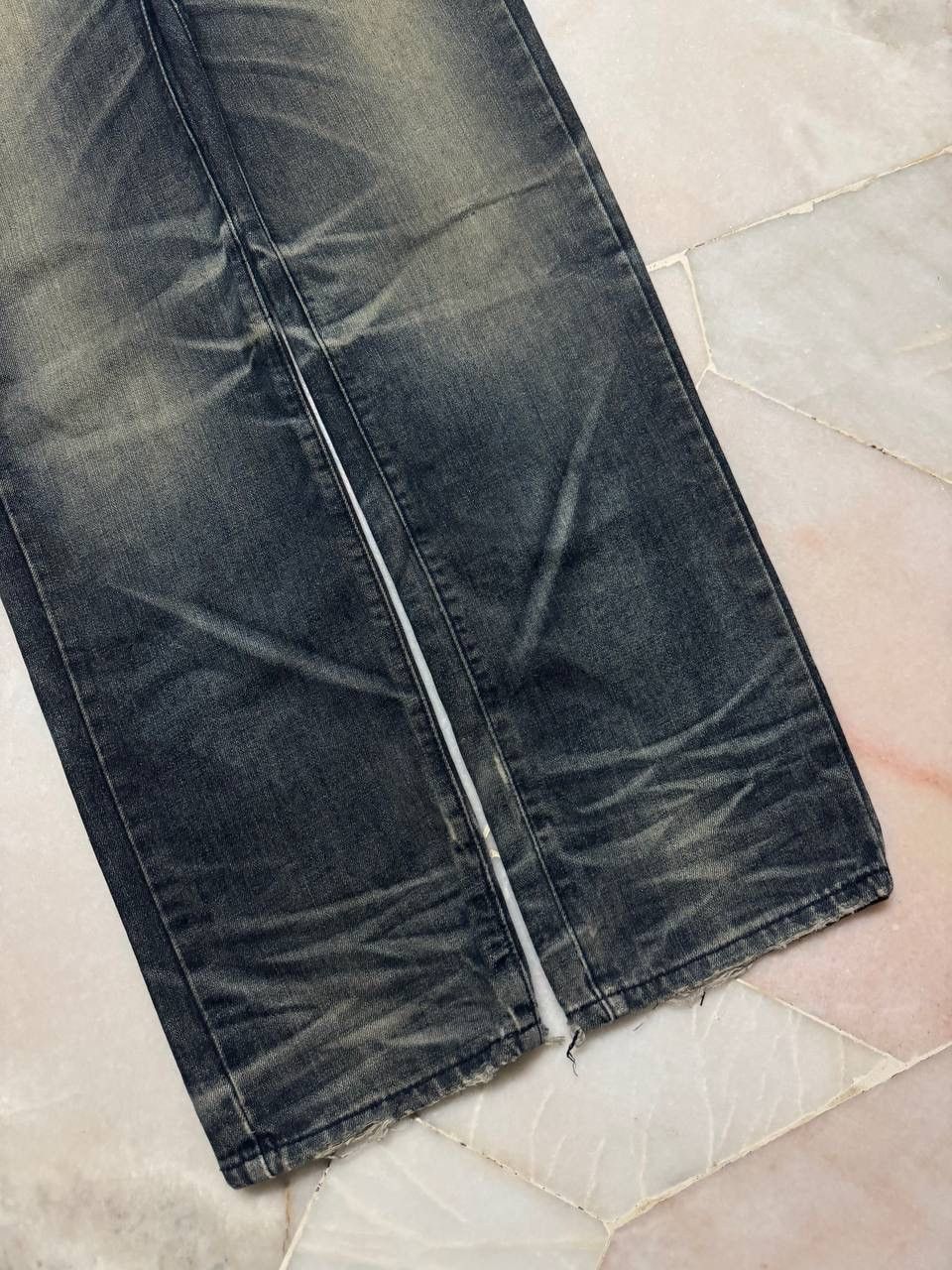 Tornado Mart 💥INSANE💥90s Invisble Japan Dark Clawmark Sick Distressed Size US 32 / EU 48 - 6 Thumbnail