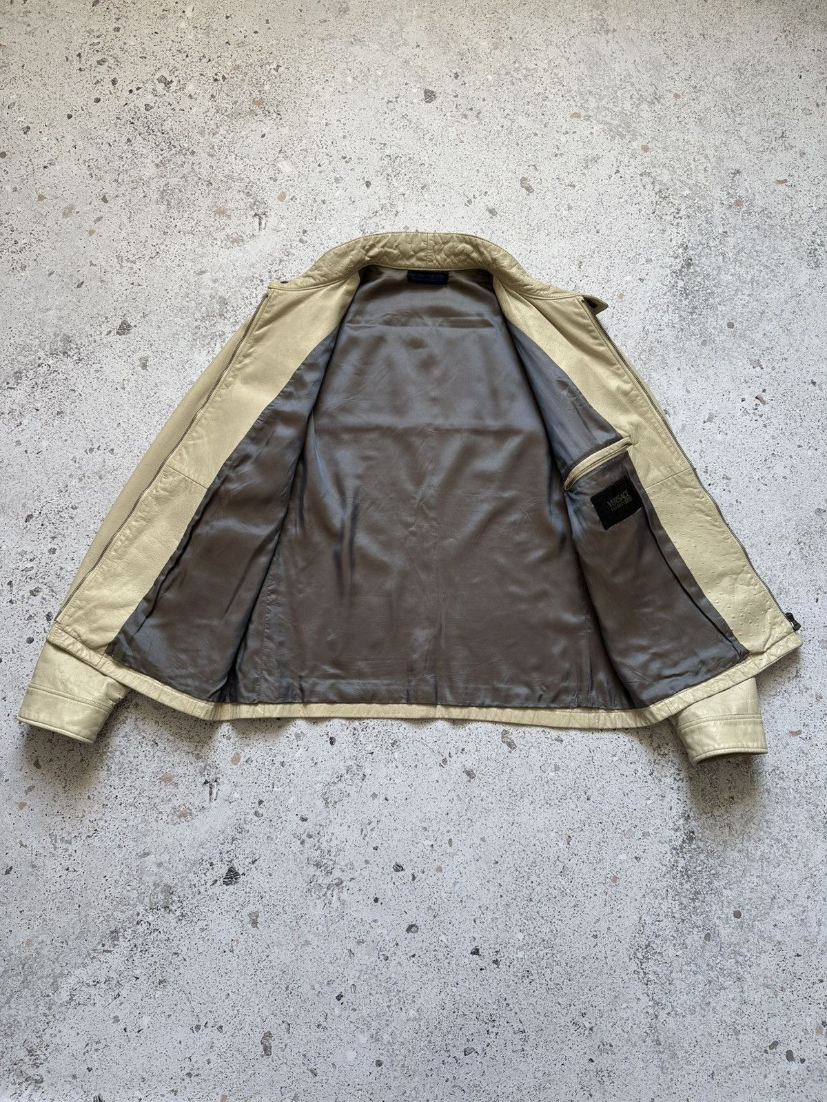 Versace Vintage 90s Versace classic v2 ostrich leather jacket Size US M / EU 48-50 / 2 - 7 Thumbnail