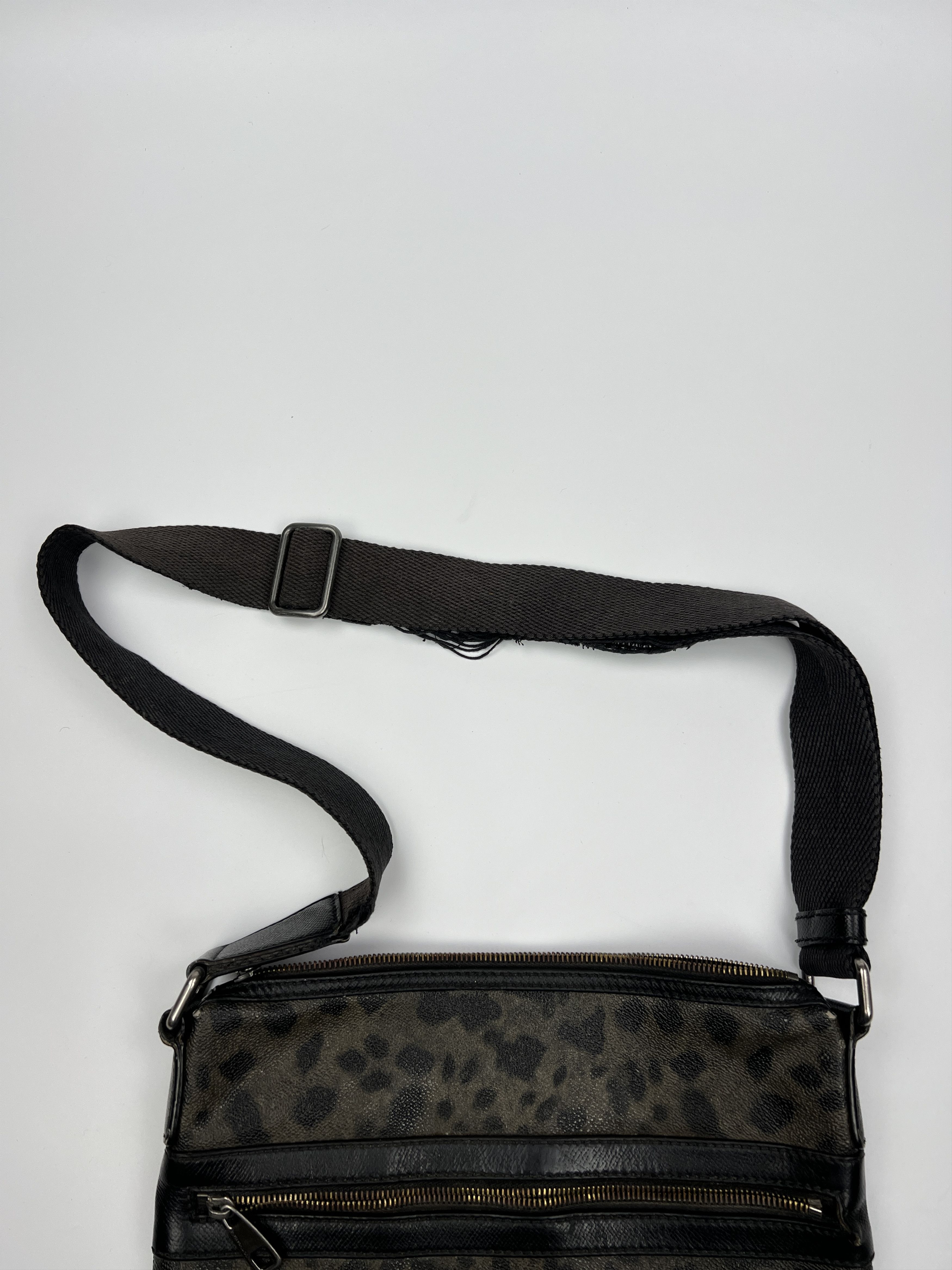 Dolce & Gabbana × Genuine Leather × Vintage Vintage Dolce & Gabbana Animal Print Messenger Bag Size ONE SIZE - 10 Thumbnail