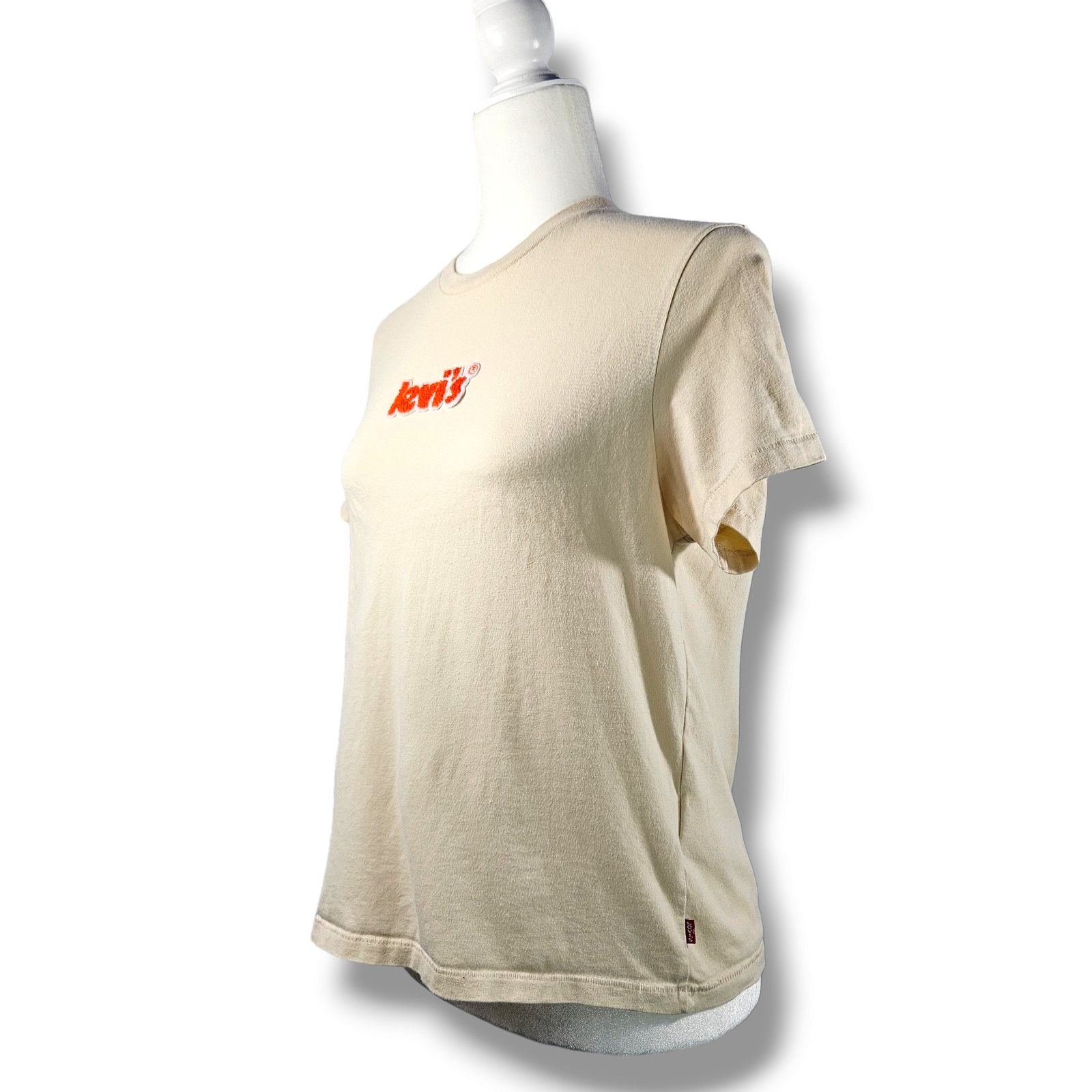 Levi's EUC Levi's Classic Brand Logo Graphic T-Shirt Sz. M Tan Size M / US 6-8 / IT 42-44 - 1 Thumbnail
