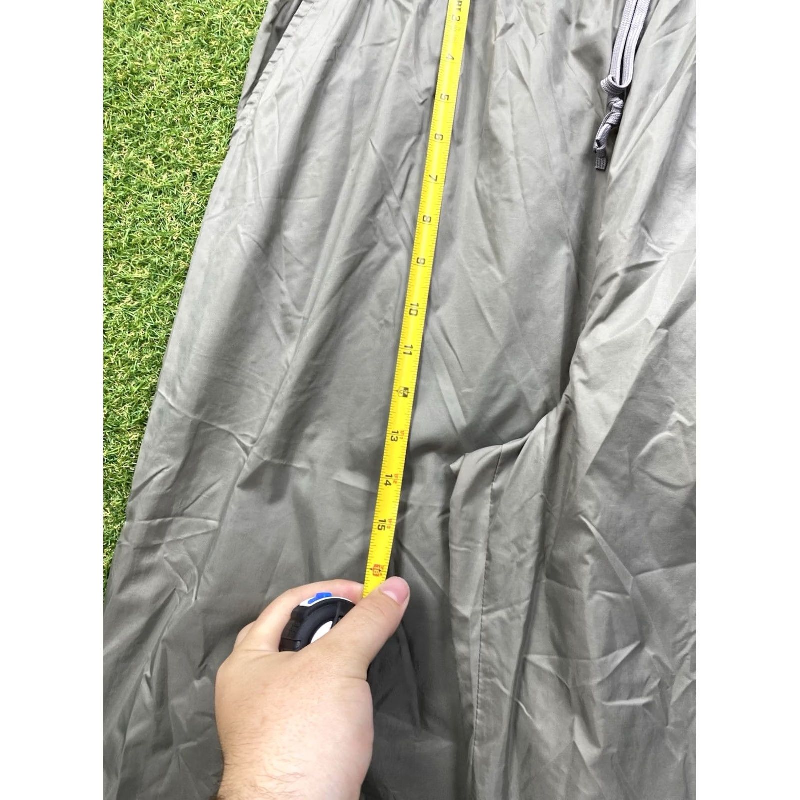 Nike Nike Trackpants Mens 2XL Olive Green Windbreaker Ankle Zip Lightweight Olive Green Nike Trackpants Mens 2XL Windbreaker Ankle Zip Lightweight Green Size US 39 - 5 Thumbnail