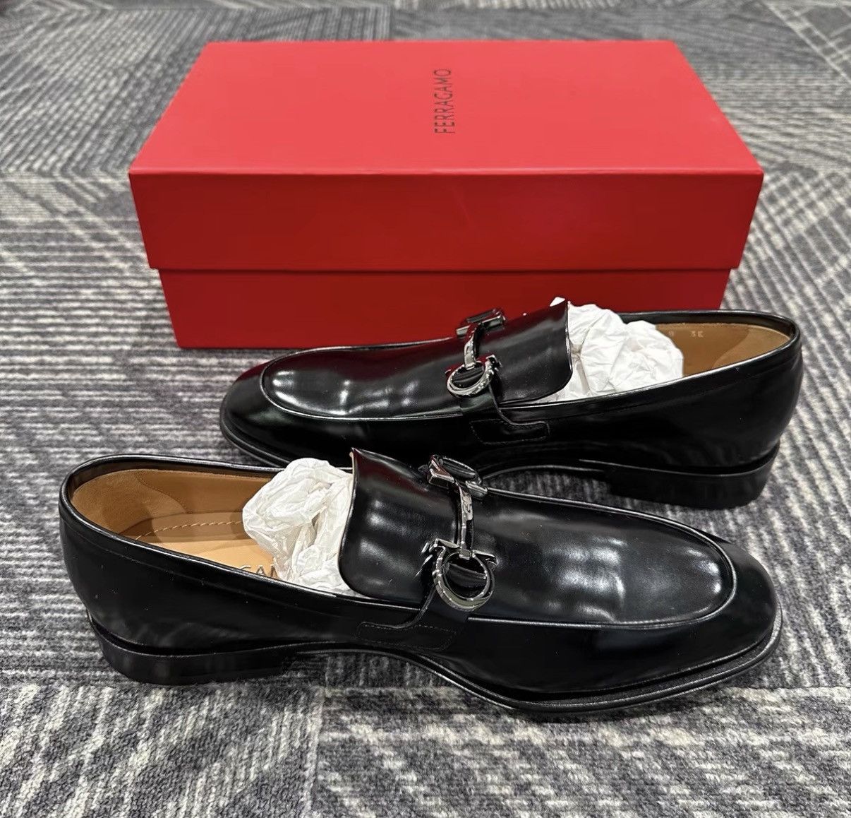 Salvatore Ferragamo Ferragamo Gancini Buckle Leather Slip-on Casual Shoes J42 Size US 8.5 / EU 41-42 - 5 Thumbnail
