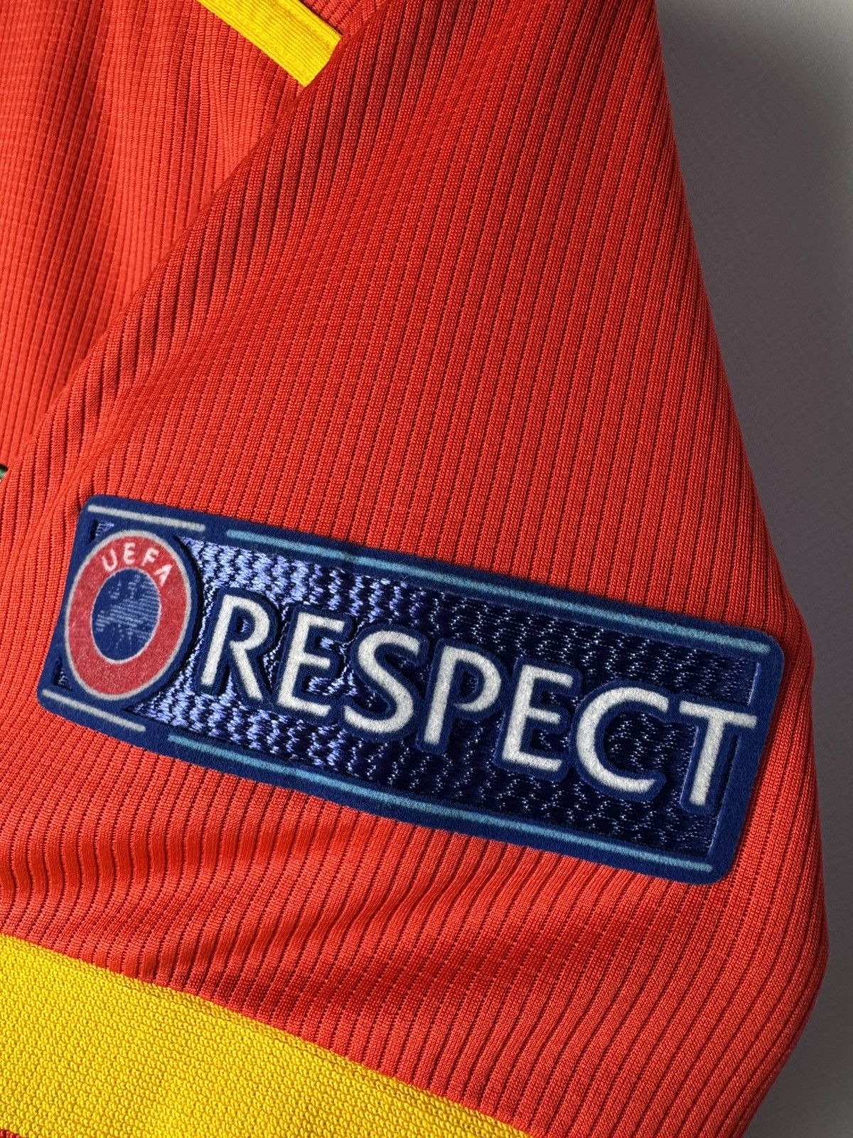 Adidas Wales 2020 2021 Home Football Shirt Soccer Jersey Adidas Size US XS / EU 42 / 0 - 6 Thumbnail