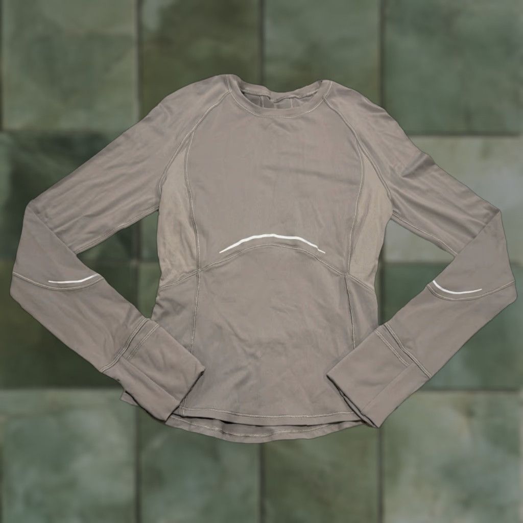 Lululemon LULULEMON Rulu Reflective Running Long Sleeve Shirt Gull Gray Women’s XXS Moisture Wicking Quick Dry Stretch Size XXS / US 00 / IT 34 - 1 Thumbnail
