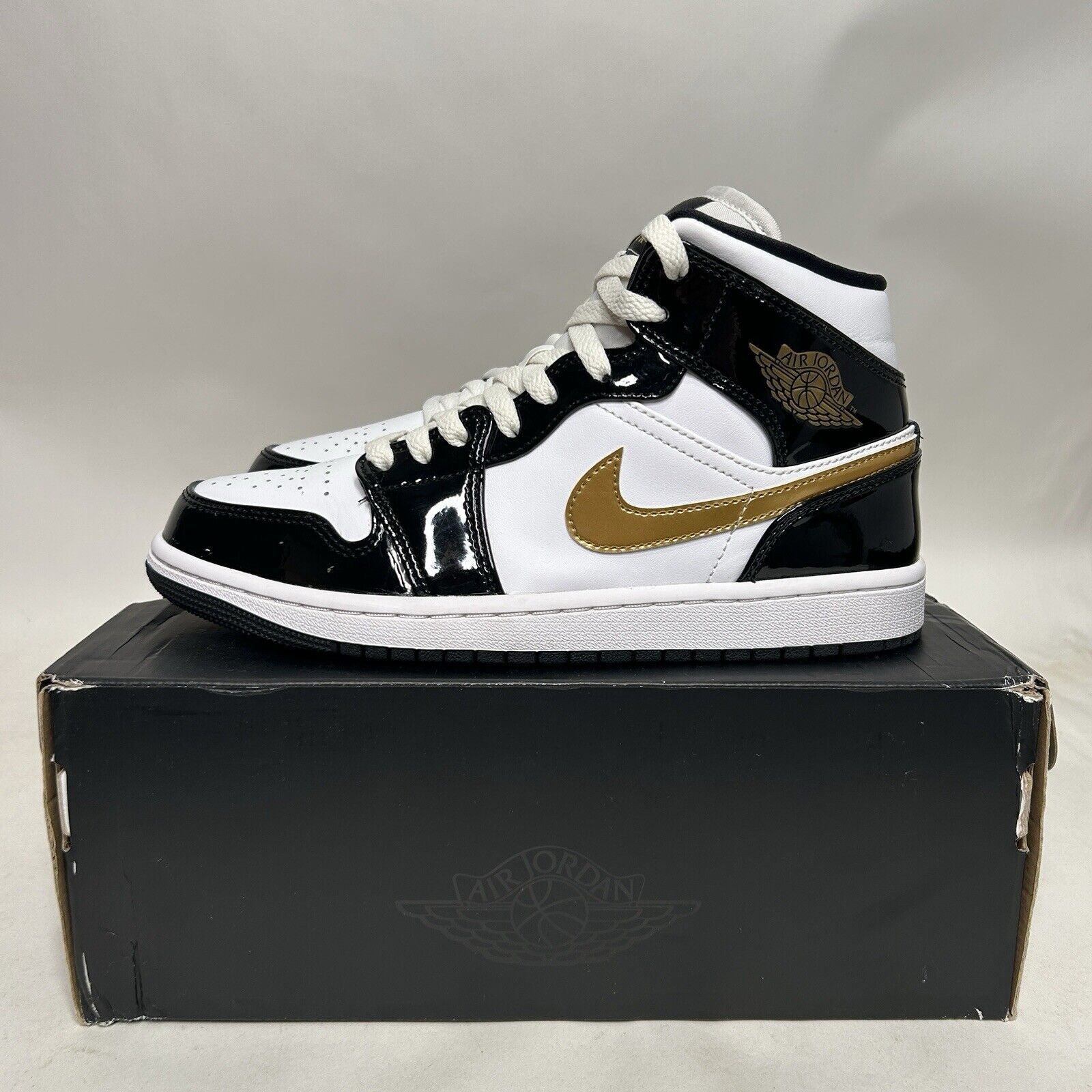Jordan Brand Nike Air Jordan 1 Mid SE “Patent Black Metallic Gold” 2024 Size US 8 / EU 41 - 6 Thumbnail