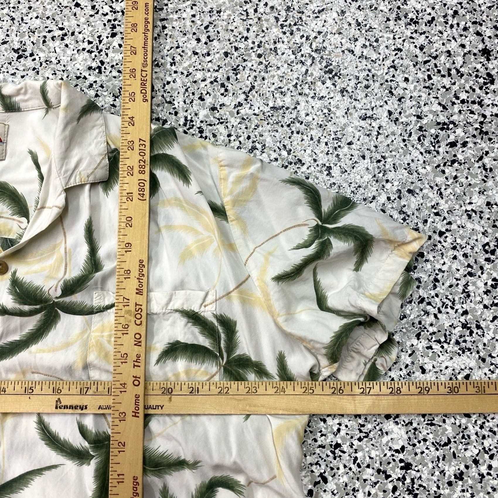 Paradise Found VINTAGE Paradise Found Hawaiian Shirt Cream Palm Leaf Floral Short Sleeve Button-Up Cotton Large Mens Regular Size Size US L / EU 52-54 / 3 - 3 Thumbnail