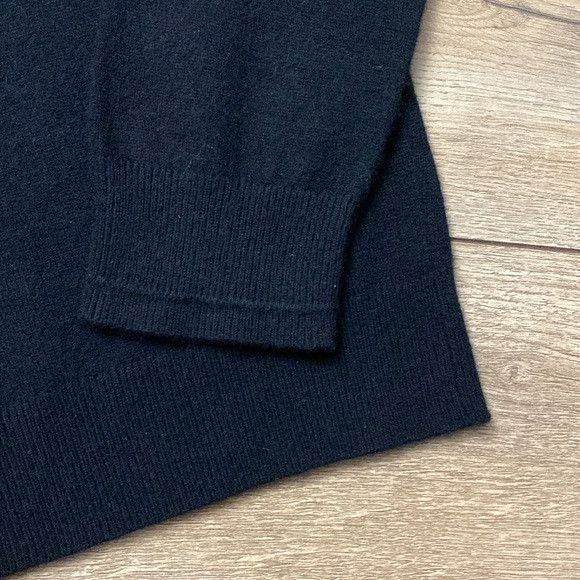 Vince Vince Cashmere V-Neck Sweater Size US S / EU 44-46 / 1 - 6 Thumbnail