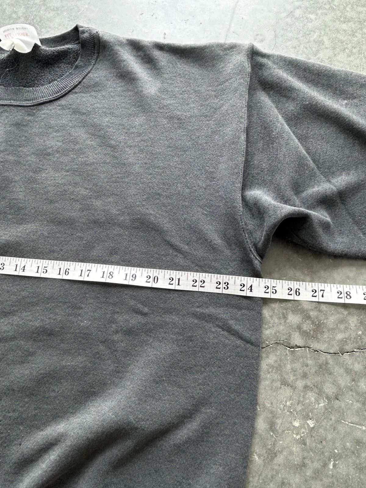 Hanes Vintage 90s Faded Black Sweatshirt Boxy Fit Size US L / EU 52-54 / 3 - 11 Thumbnail