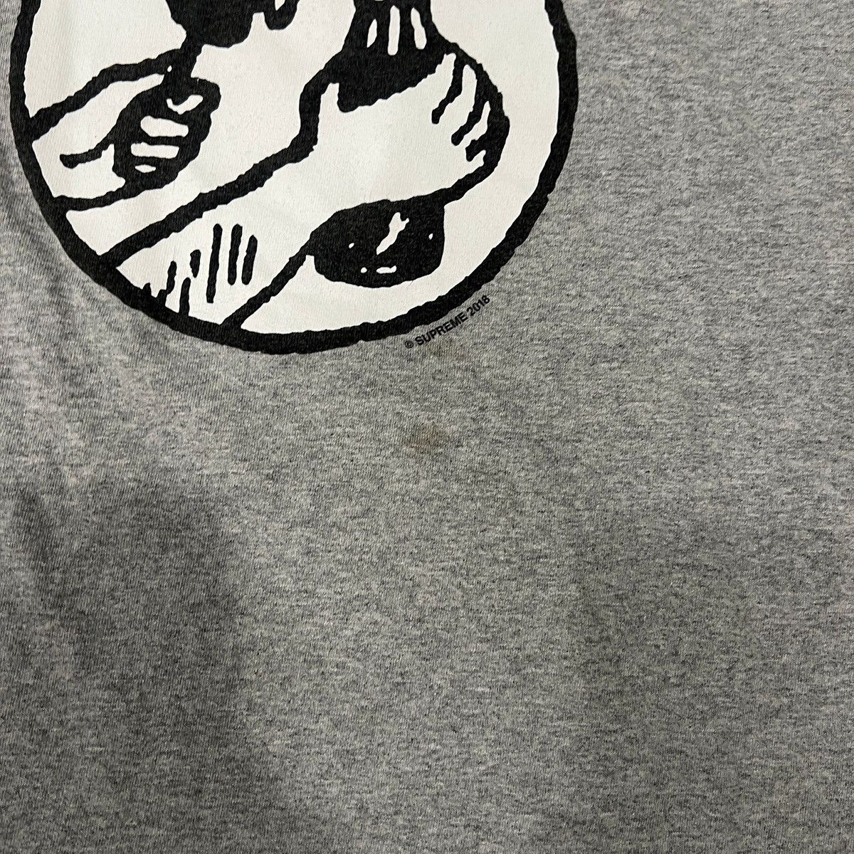 Supreme RARE Supreme Molotov Cocktail Tee Heather Grey Size US XL / EU 56 / 4 - 2 Thumbnail