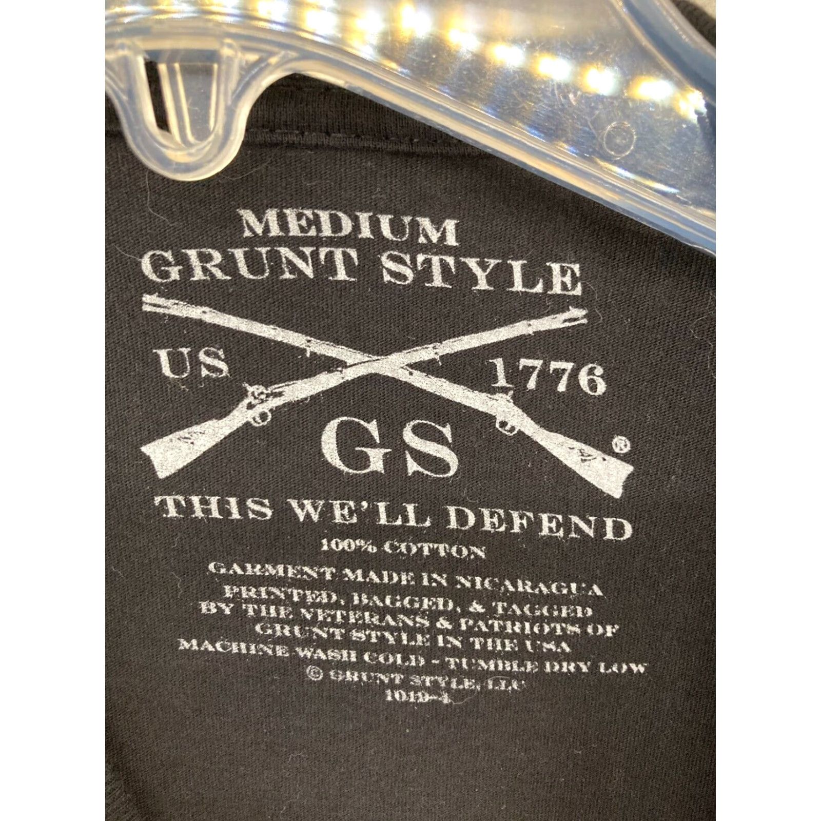 Vintage VINTAGE Grunt Style Shirt Men M Black Skull Crossbones Graphic Print Crew Neck Short Sleeve T-Shirt Med Adult Mens Size US M / EU 48-50 / 2 - 7 Thumbnail