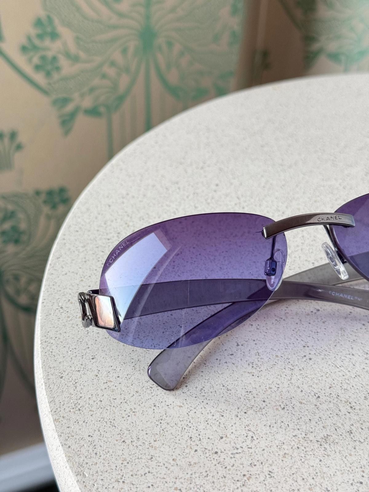 Chanel Vintage Chanel Sunglasses Oval Rimless CC Logo Purple 4034 Size ONE SIZE - 8 Thumbnail