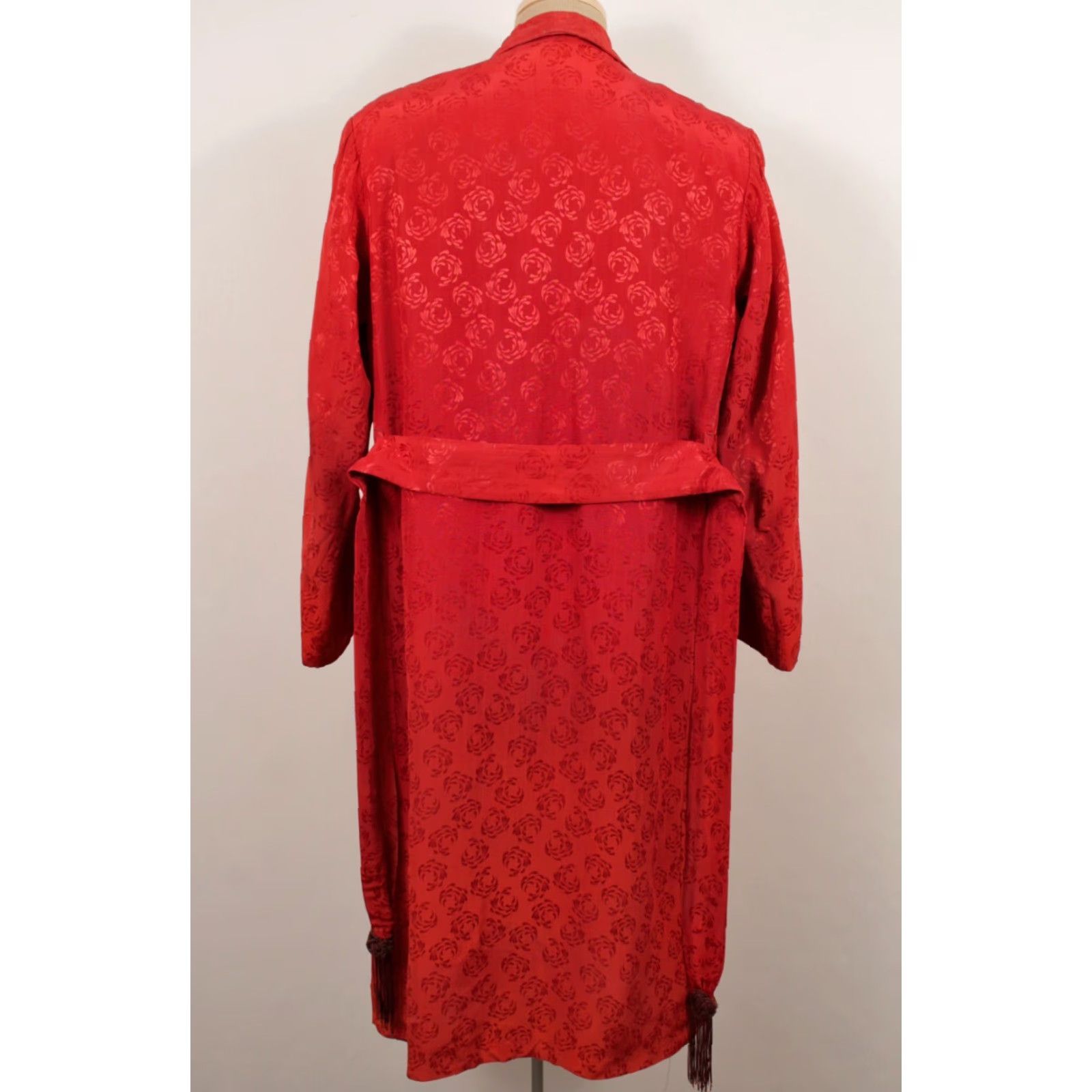 Vintage VTG 50s Robe / Smoking Jacket Mens Red Sz L 1950s Rayon Long Size US M / EU 48-50 / 2 - 4 Thumbnail