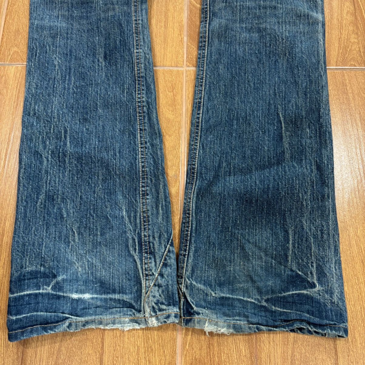 Edwin Edwin Flared Buckle Back Distressed Jeans Size US 32 / EU 48 - 12 Thumbnail