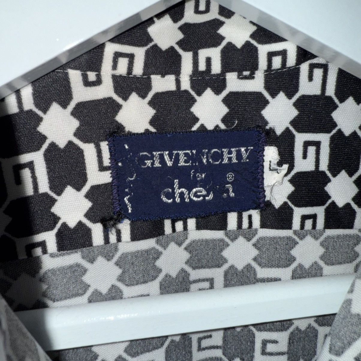 Givenchy Vintage Givenchy For Chesa Size US L / EU 52-54 / 3 - 5 Thumbnail