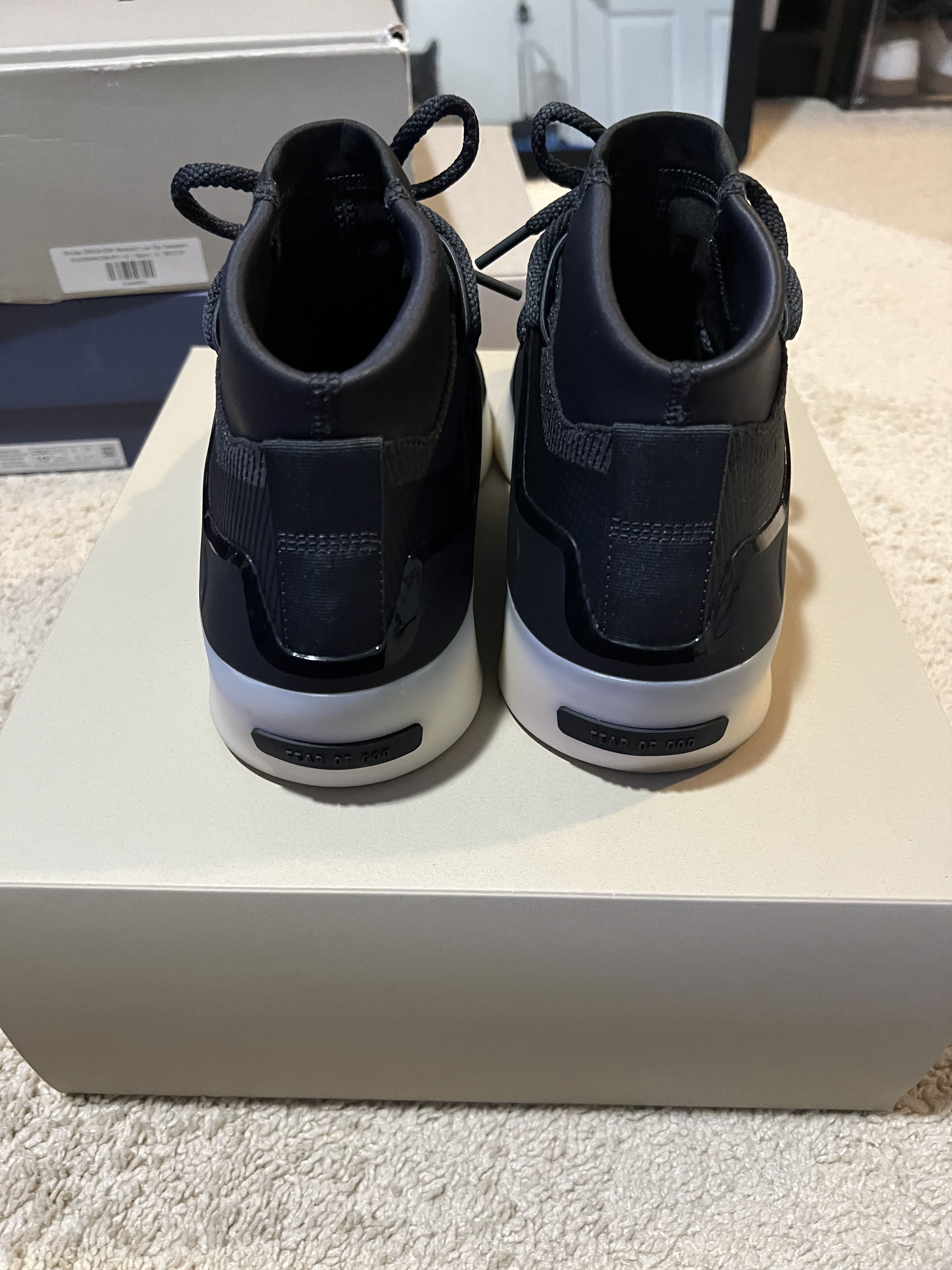 Fear of God Fear of God Athletics x Adidas x I BASKETBALL Size US 9 / EU 42 - 4 Thumbnail