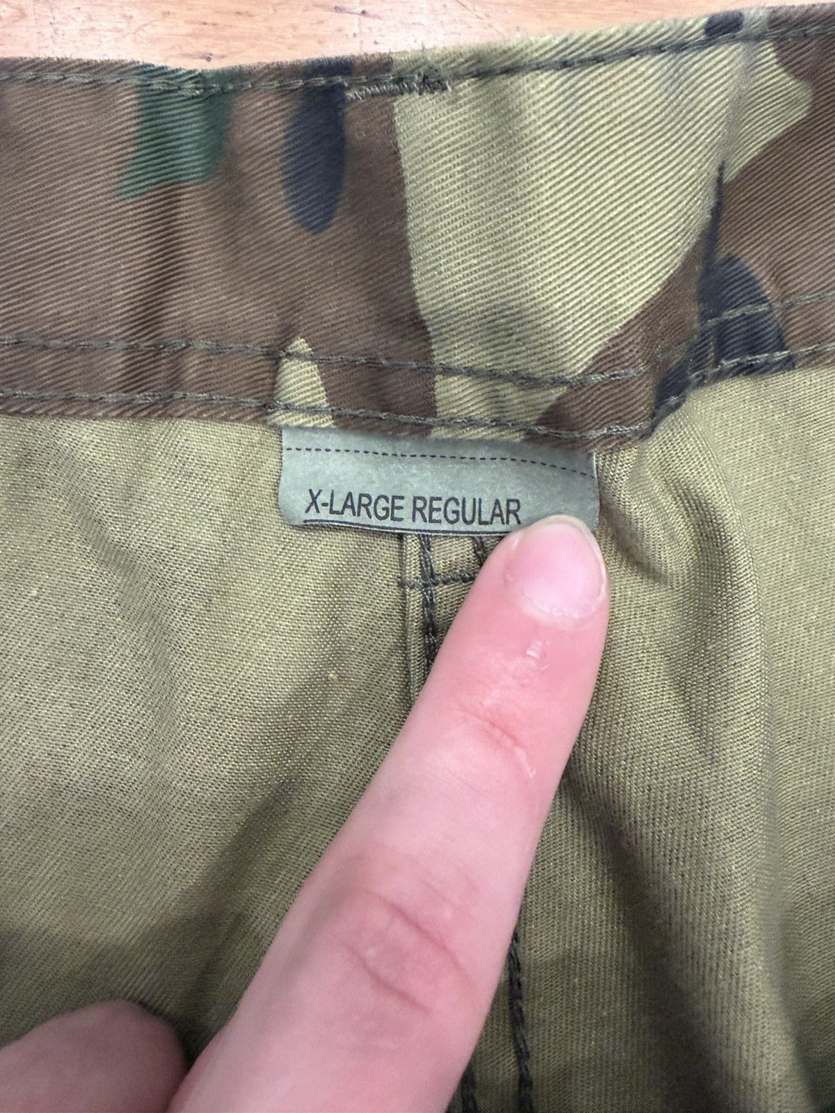 The GV Gallery GV Gallery Raspberry Hills Camo Cargo Pants Size US 42 / EU 58 - 2 Thumbnail
