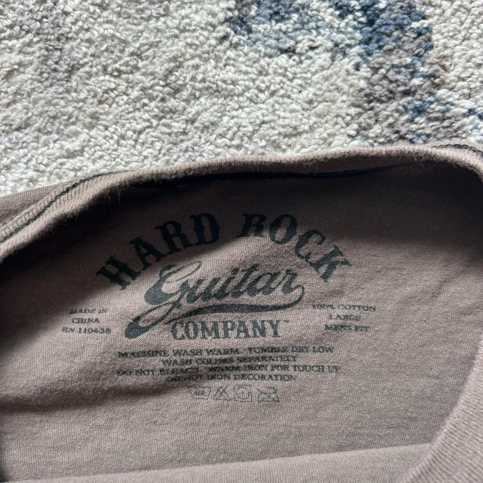 Hard Rock Cafe Vintage Brown y2k Hard Rock Graphic T shirt size L Size US L / EU 52-54 / 3 - 4 Thumbnail