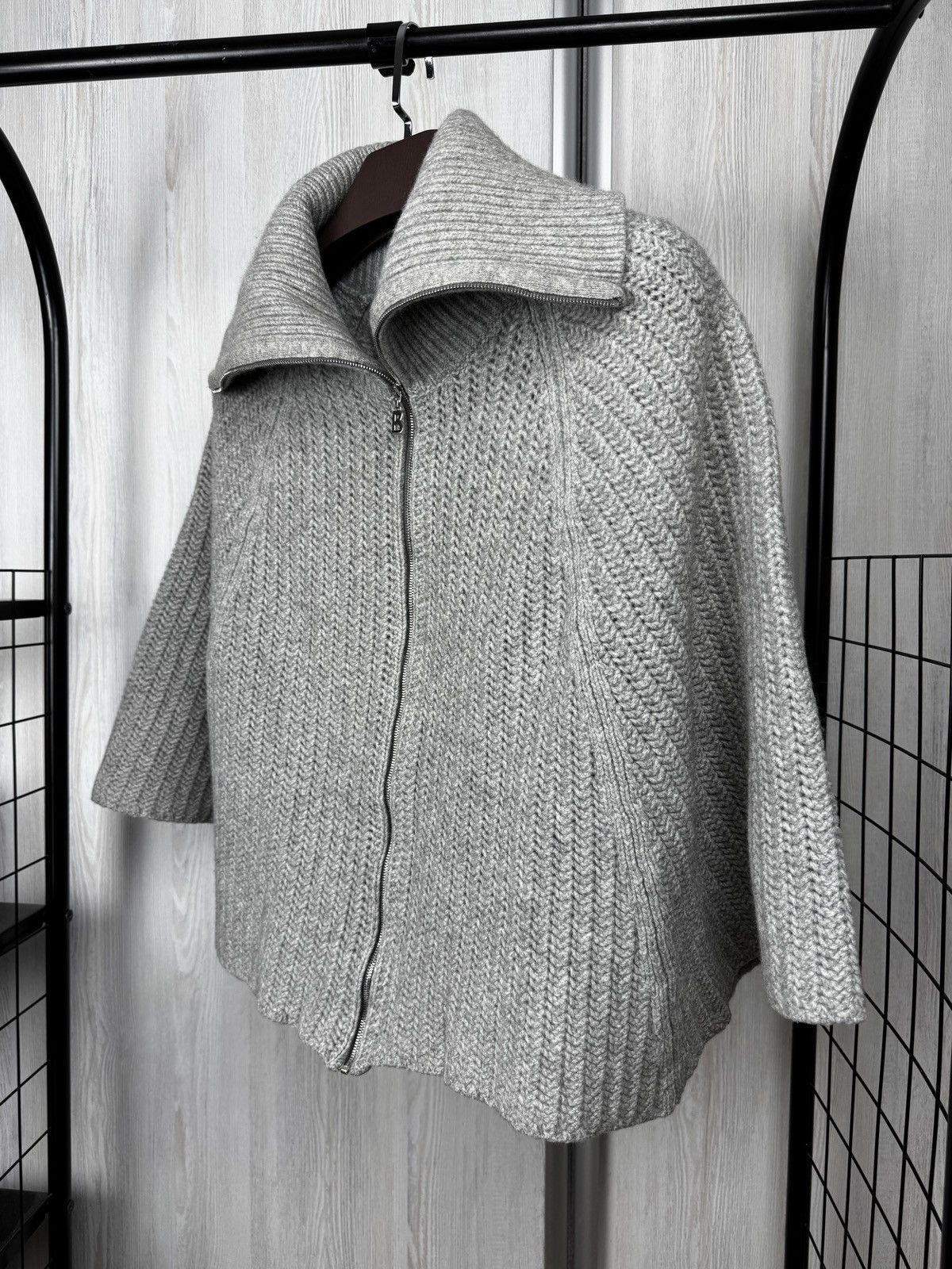Bogner Bogner grey wool full zip knitwear poncho sweater size M Size M / US 6-8 / IT 42-44 - 5 Thumbnail