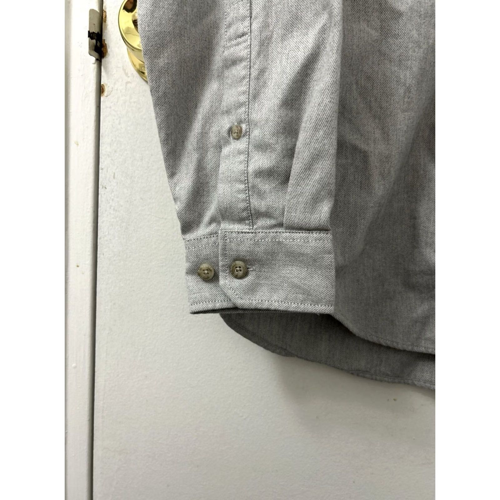 Eddie Bauer VINTAGE Eddie Bauer Work Shirt Mens S Gray Cotton Twill Button-Down L/S Size US S / EU 44-46 / 1 - 7 Thumbnail