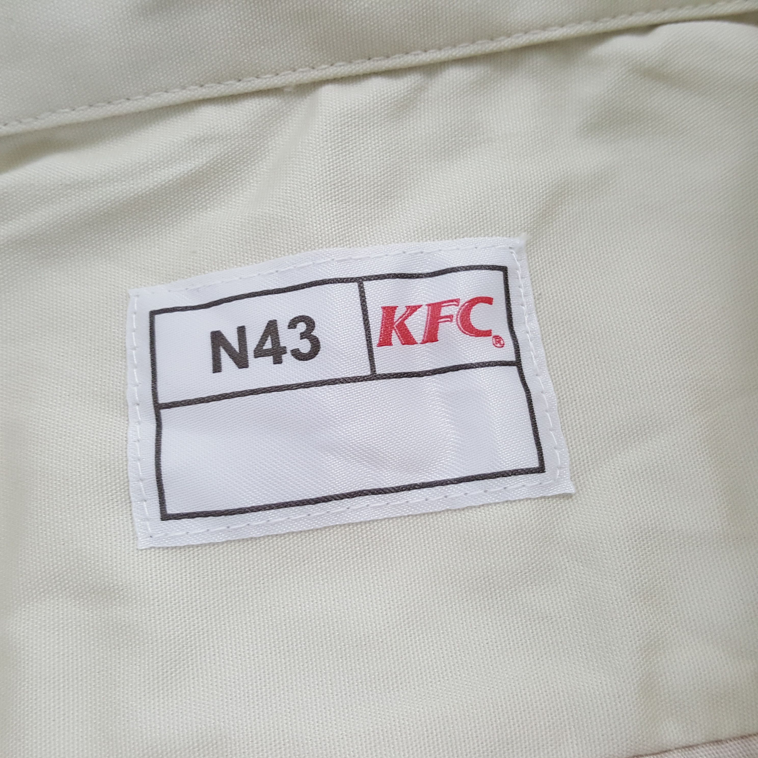 Vintage Vintage KFC x Pizza Hut Staff Uniform Work Shirt Size US M / EU 48-50 / 2 - 7 Thumbnail