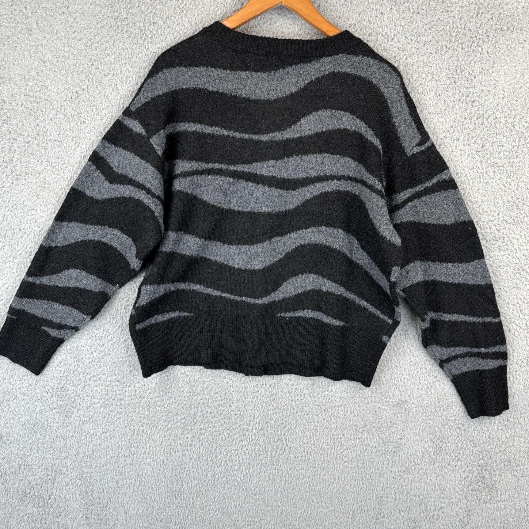 Vintage Wicked Sweater Cardigan Women L Black Gray Zebra Stripe Crew Neck Button Logo Long Sleeve Knit Polyester Cardigan Movie Theme Vintage: No Size L / US 10 / IT 46 - 5 Thumbnail