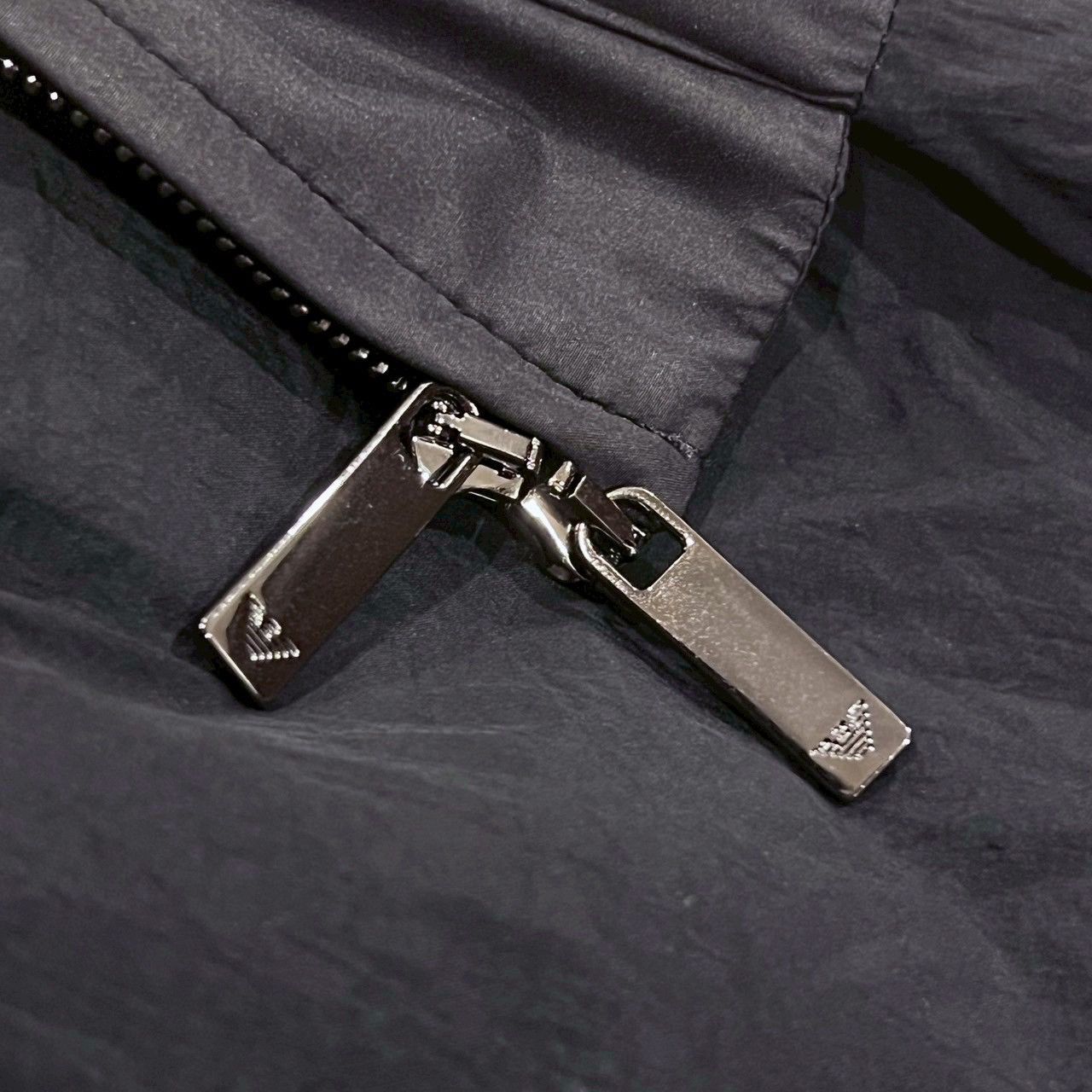 Emporio Armani $1500 EMPORIO ARMANI 100% Virgin wool 100% wind jacket Size US L / EU 52-54 / 3 - 9 Thumbnail