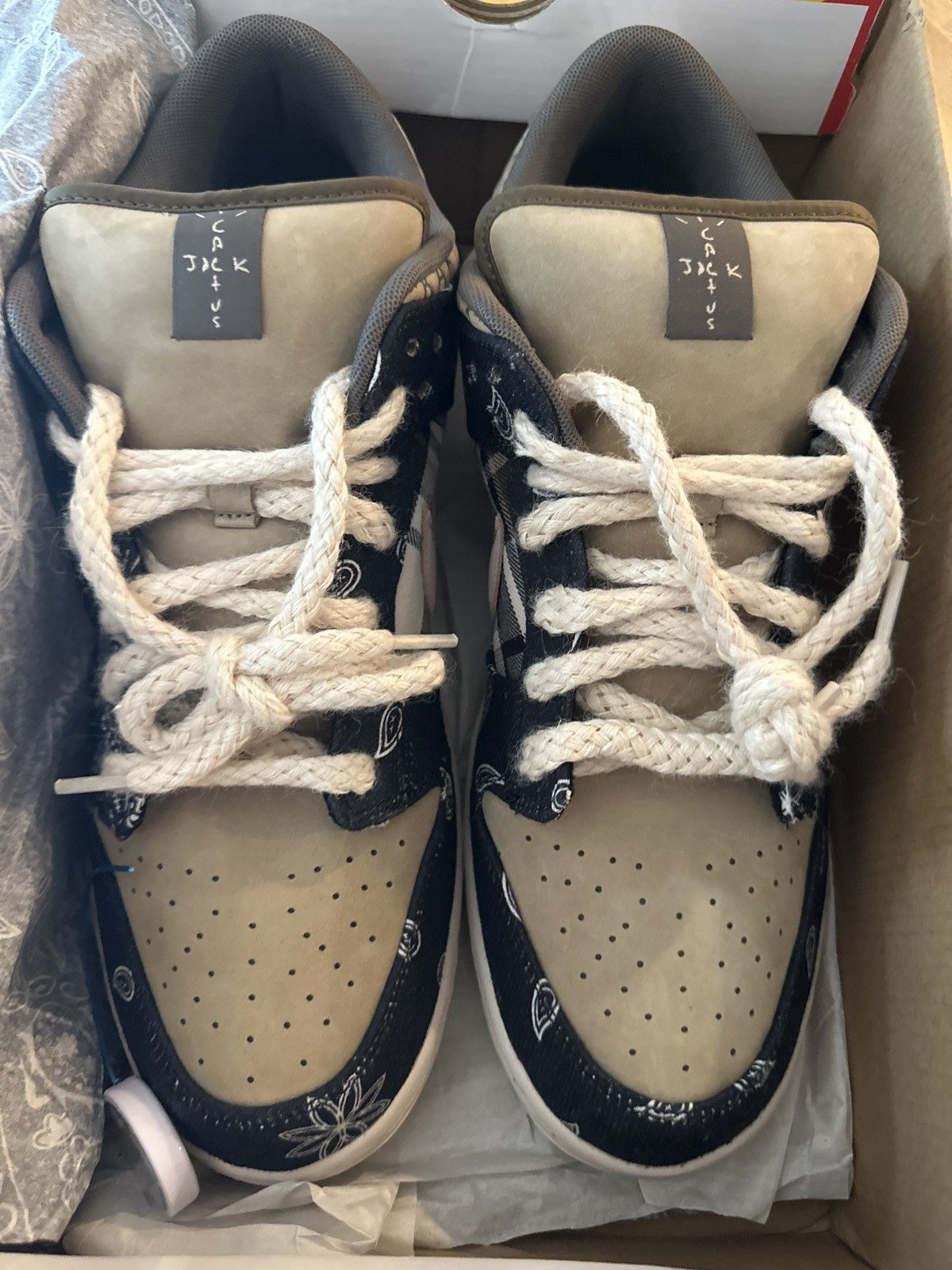 Nike × Travis Scott Nike Dunks Travis Scott Cactus Jacks Size US 13 / EU 46 - 1 Thumbnail
