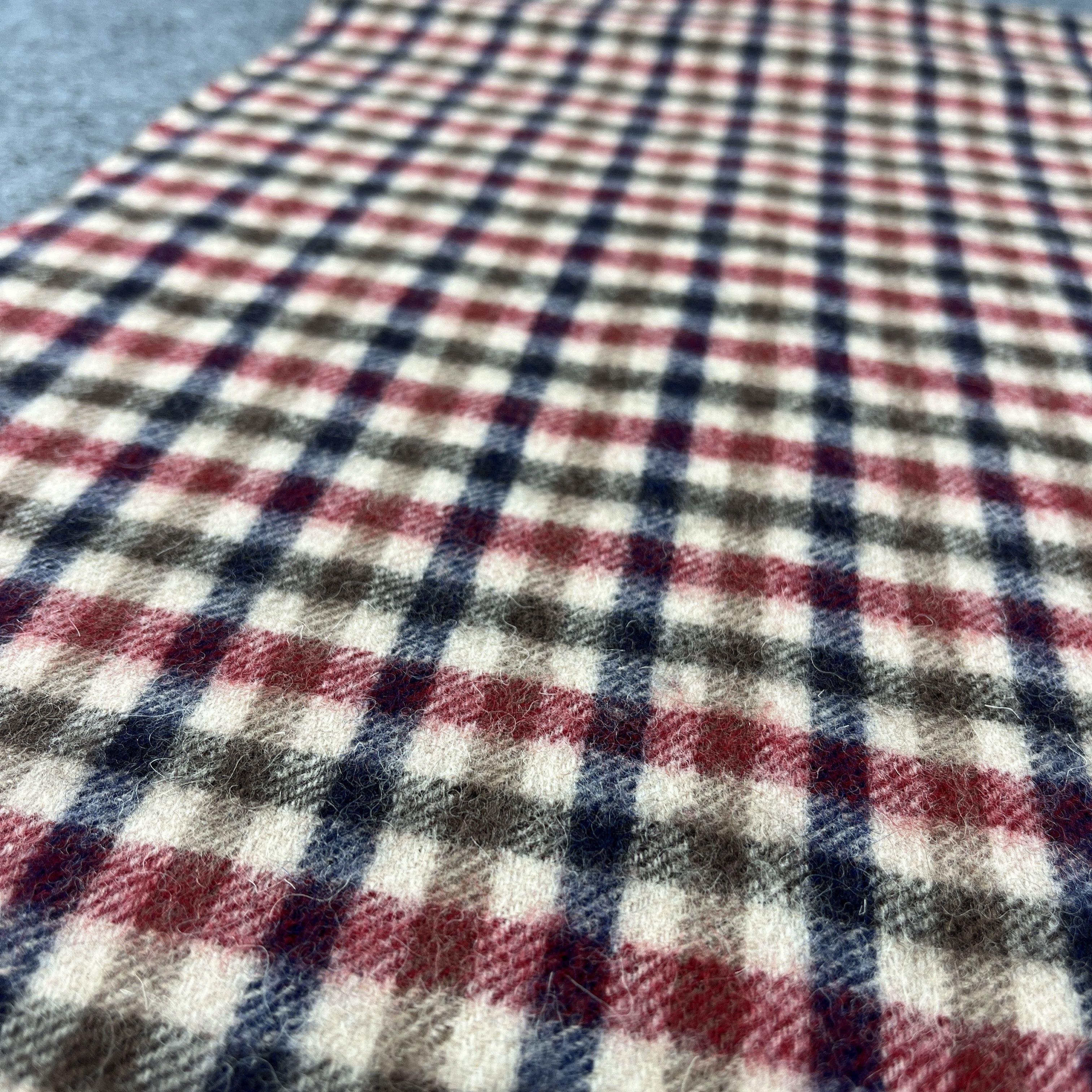 Aquascutum Aquasqutum Scarf / Muffler / Neckwear T1494 Size ONE SIZE - 11 Thumbnail