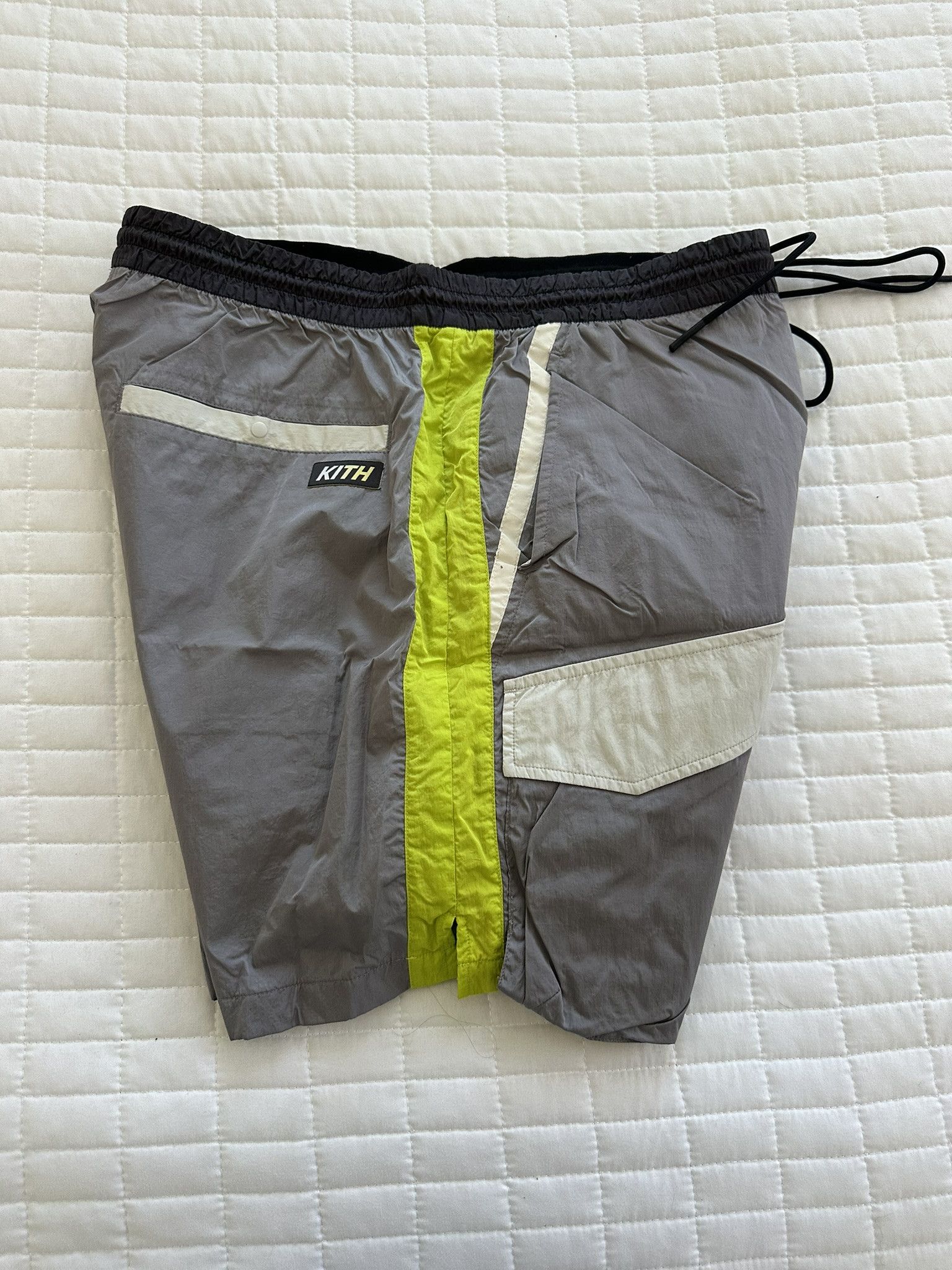 Kith Wrinkle Nylon Boreum Cargo Short Grey Silver Green Neon