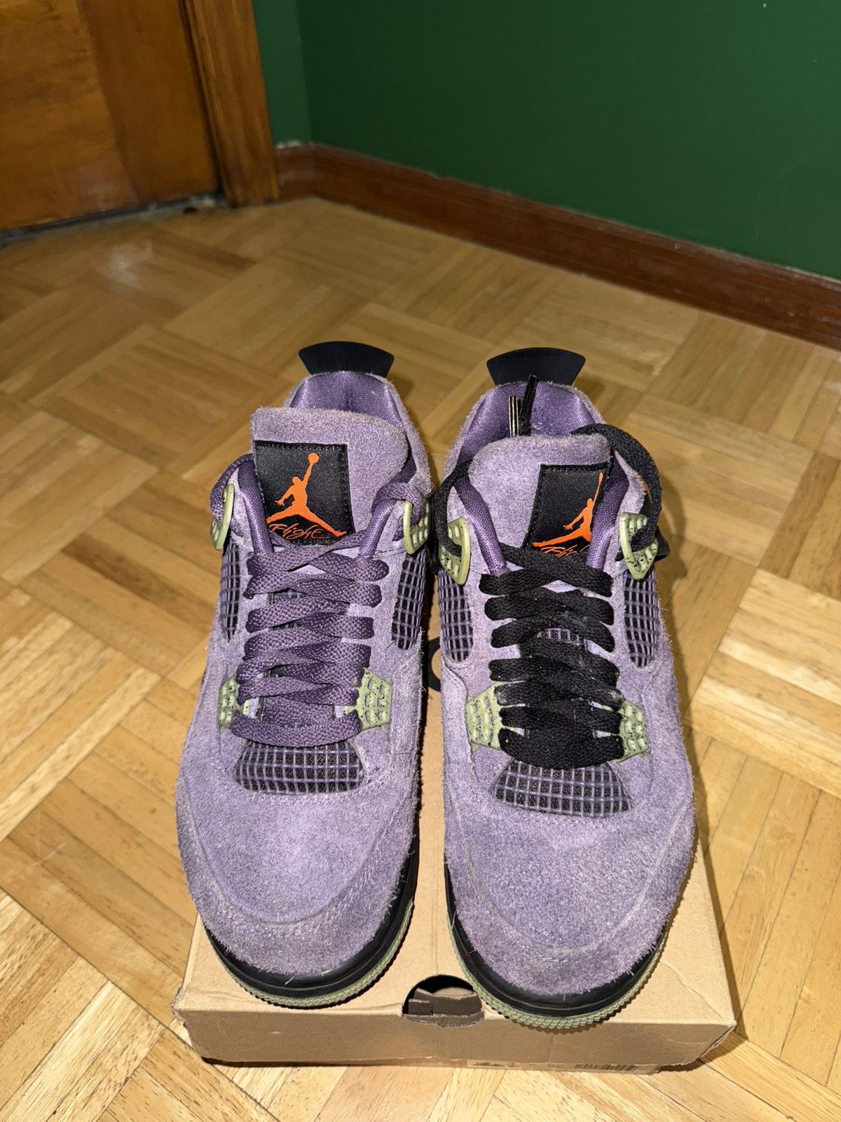 Jordan Brand Women’s Air Jordan 4 “Canyon Purple” Size US 7.5 / IT 37.5 - 3 Thumbnail