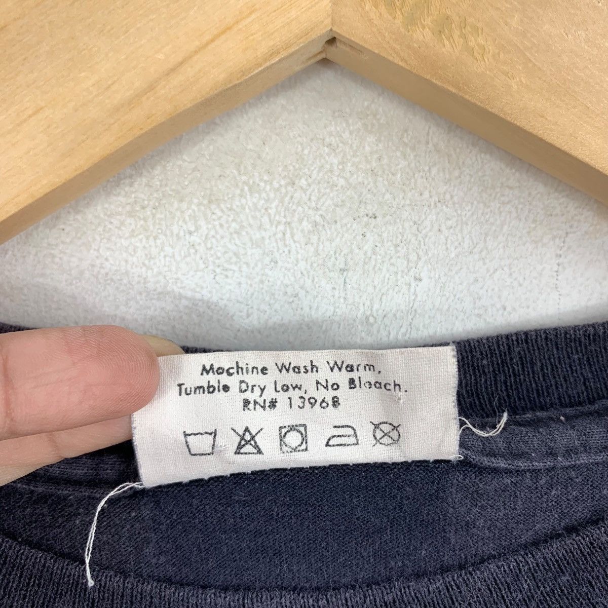 Calvin Klein Vintage 90s CALVIN KLEIN USA Ck Centre Logo Tshirt Size US XL / EU 56 / 4 - 6 Thumbnail